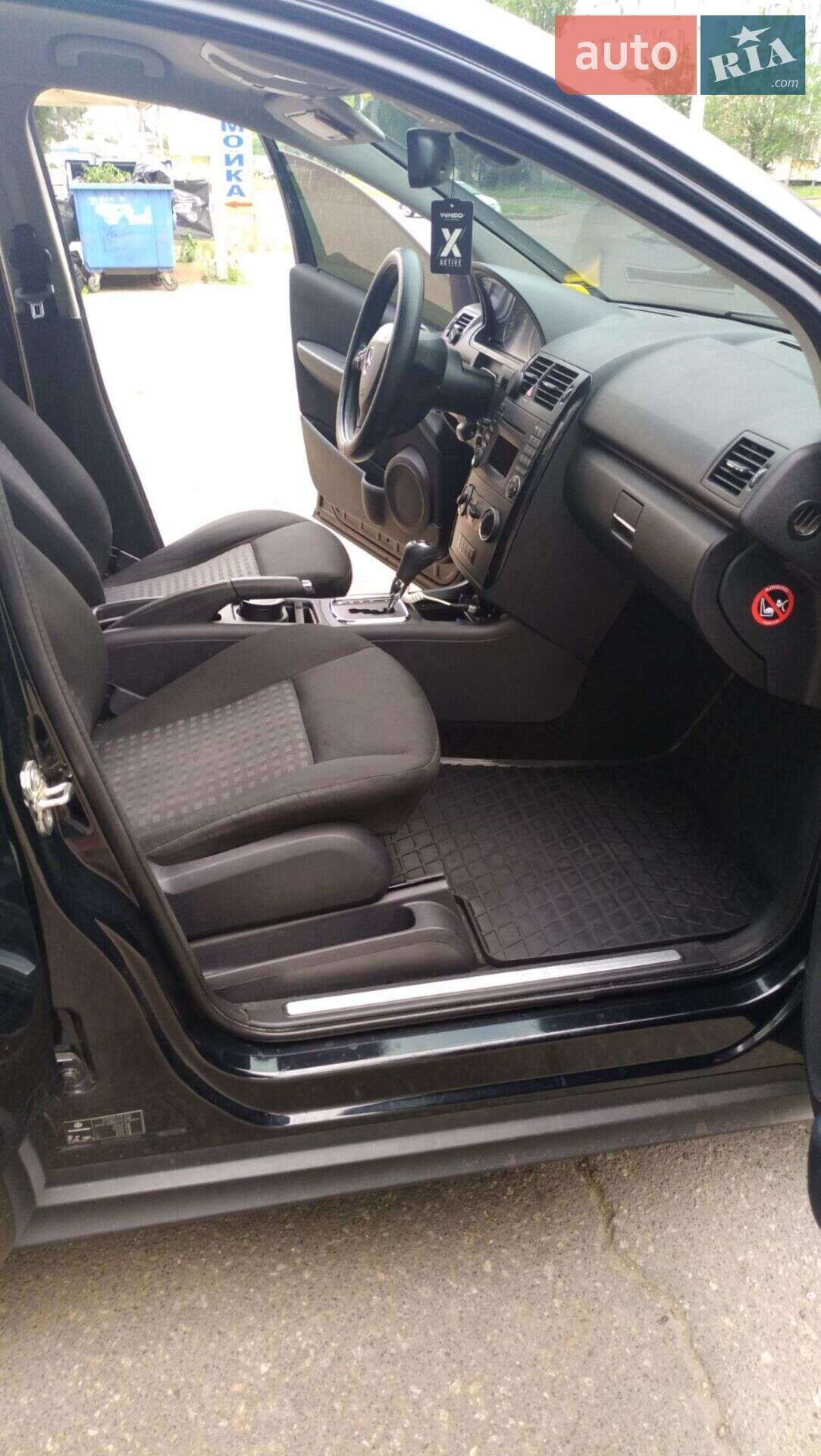 Mercedes-Benz A-Class 2011 VIN WDD1690071J976339 фото оголошення 2 з 7