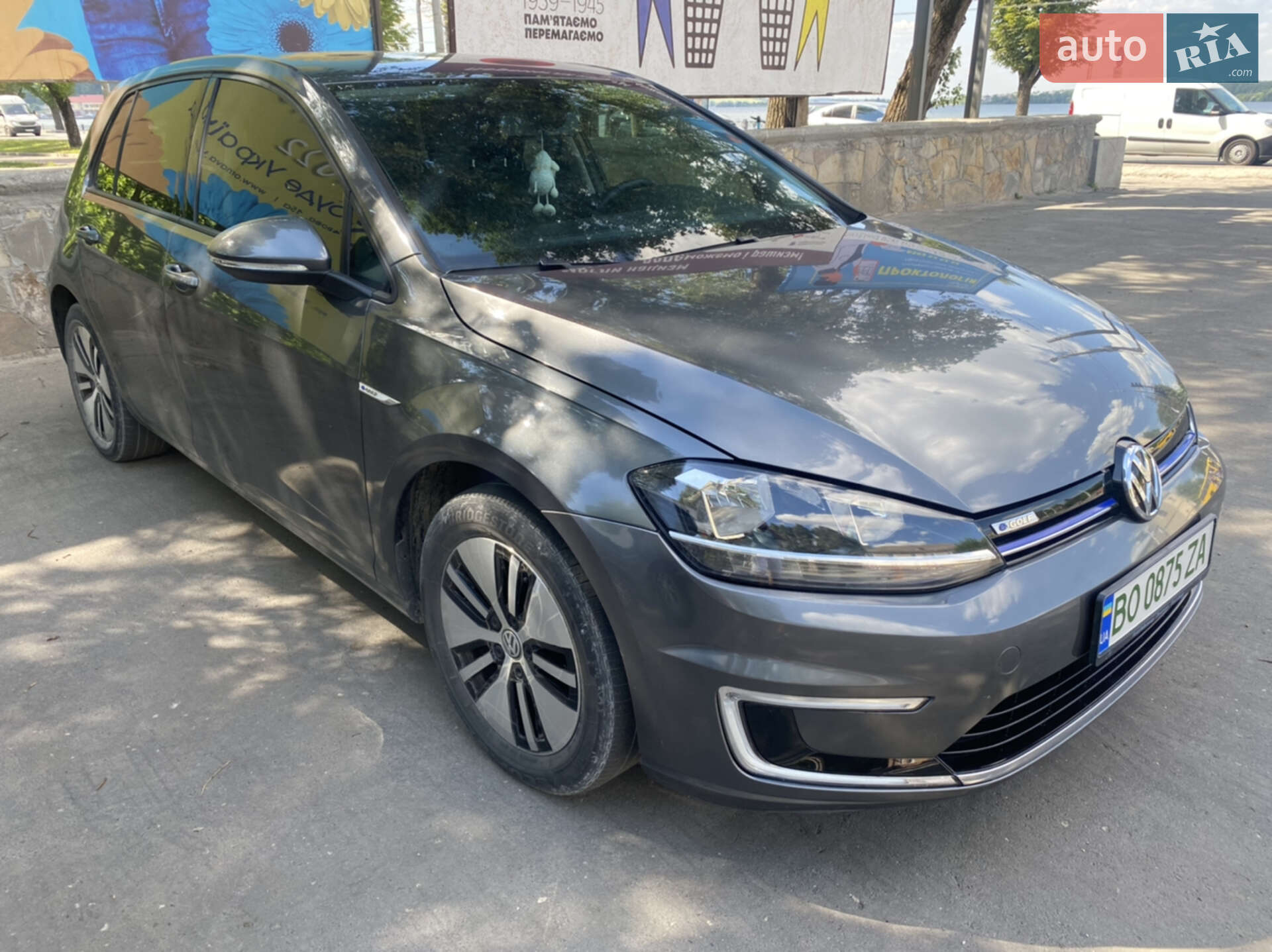 Volkswagen e-Golf 2017 VIN WVWKR7AU9HW954361 фото оголошення 13 з 21