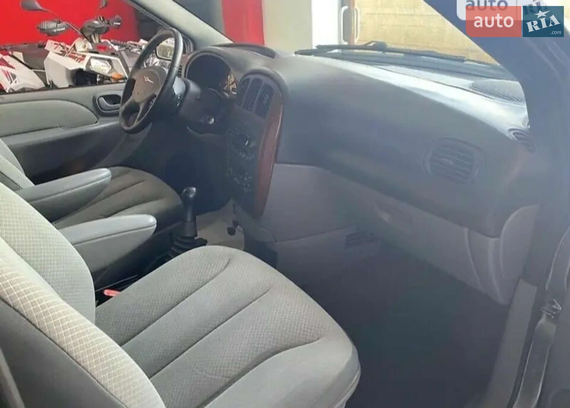 Chrysler Voyager 2007 VIN 1A8GYN2787Y594002 фото оголошення 4 з 8
