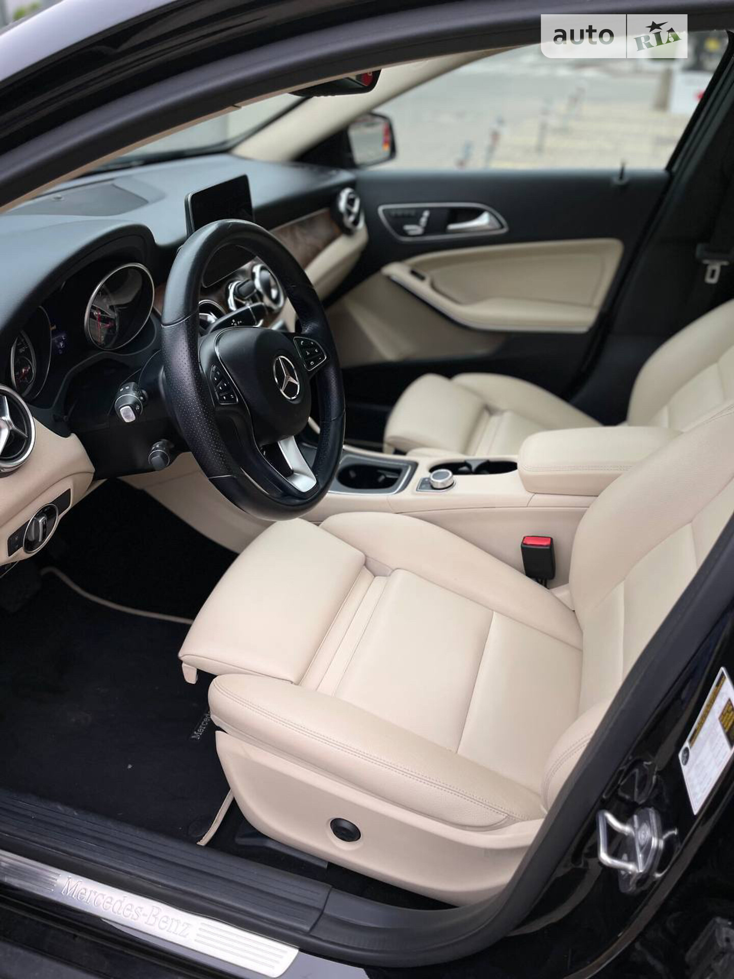 Mercedes-Benz GLA-Class 2018 VIN WDCTG4GB2JJ491278 фото оголошення 14 з 18
