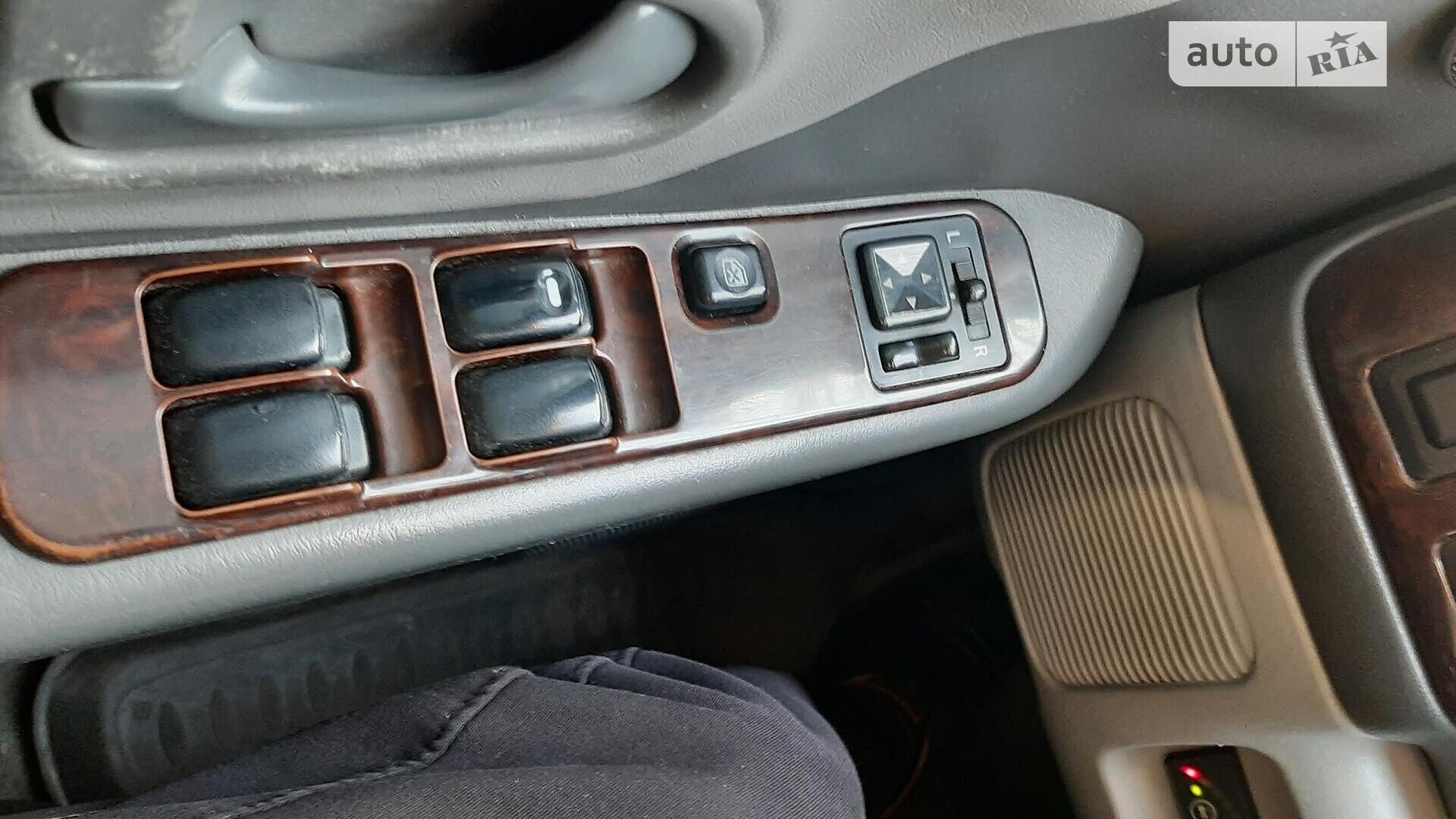 Mitsubishi Pajero Sport 2002 VIN JMB0RK9603J000213 фото оголошення 19 з 40