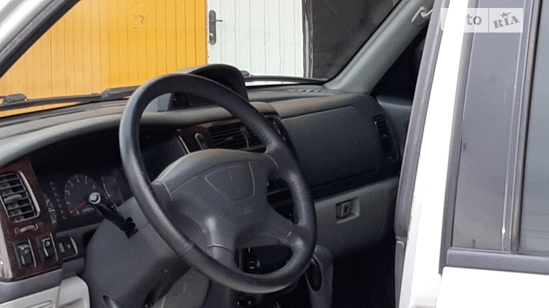 Mitsubishi Pajero Sport 2002 VIN JMB0RK9603J000213 фото оголошення 6 з 40