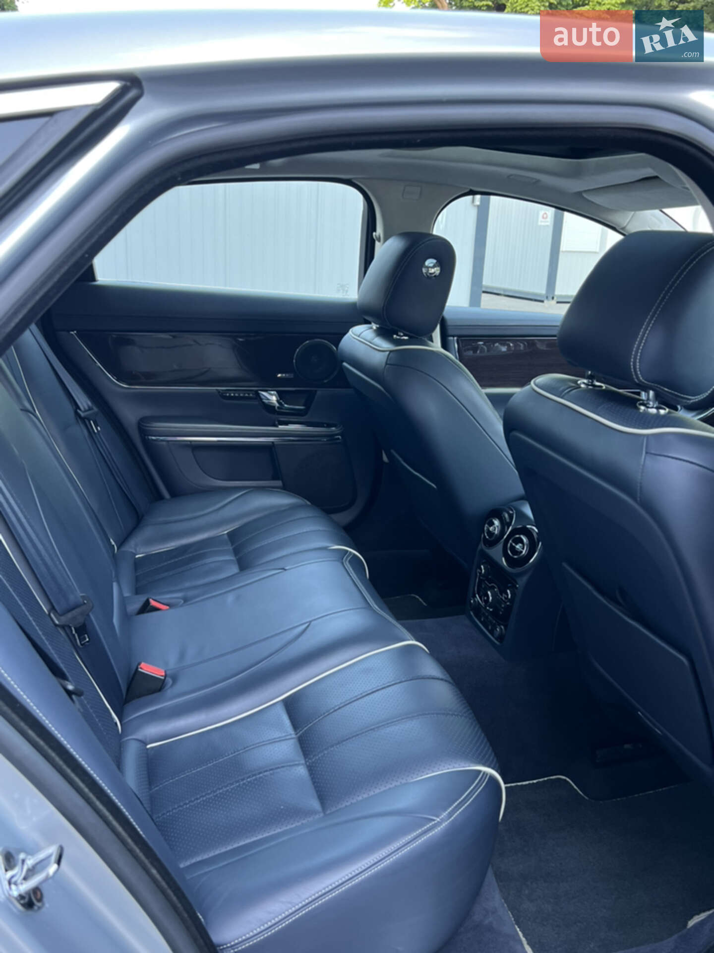 Jaguar XJ 2013 VIN SAJAJ16H5D8V50601 фото оголошення 14 з 34