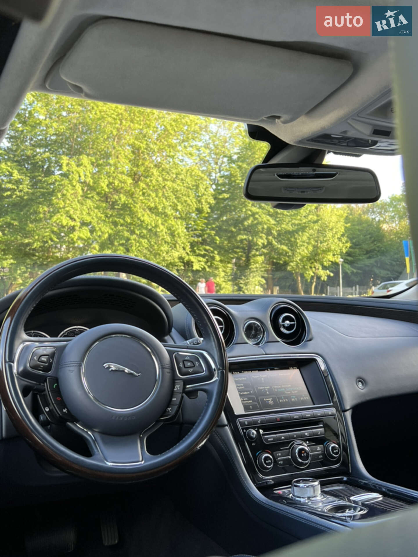 Jaguar XJ 2013 VIN SAJAJ16H5D8V50601 фото оголошення 20 з 34