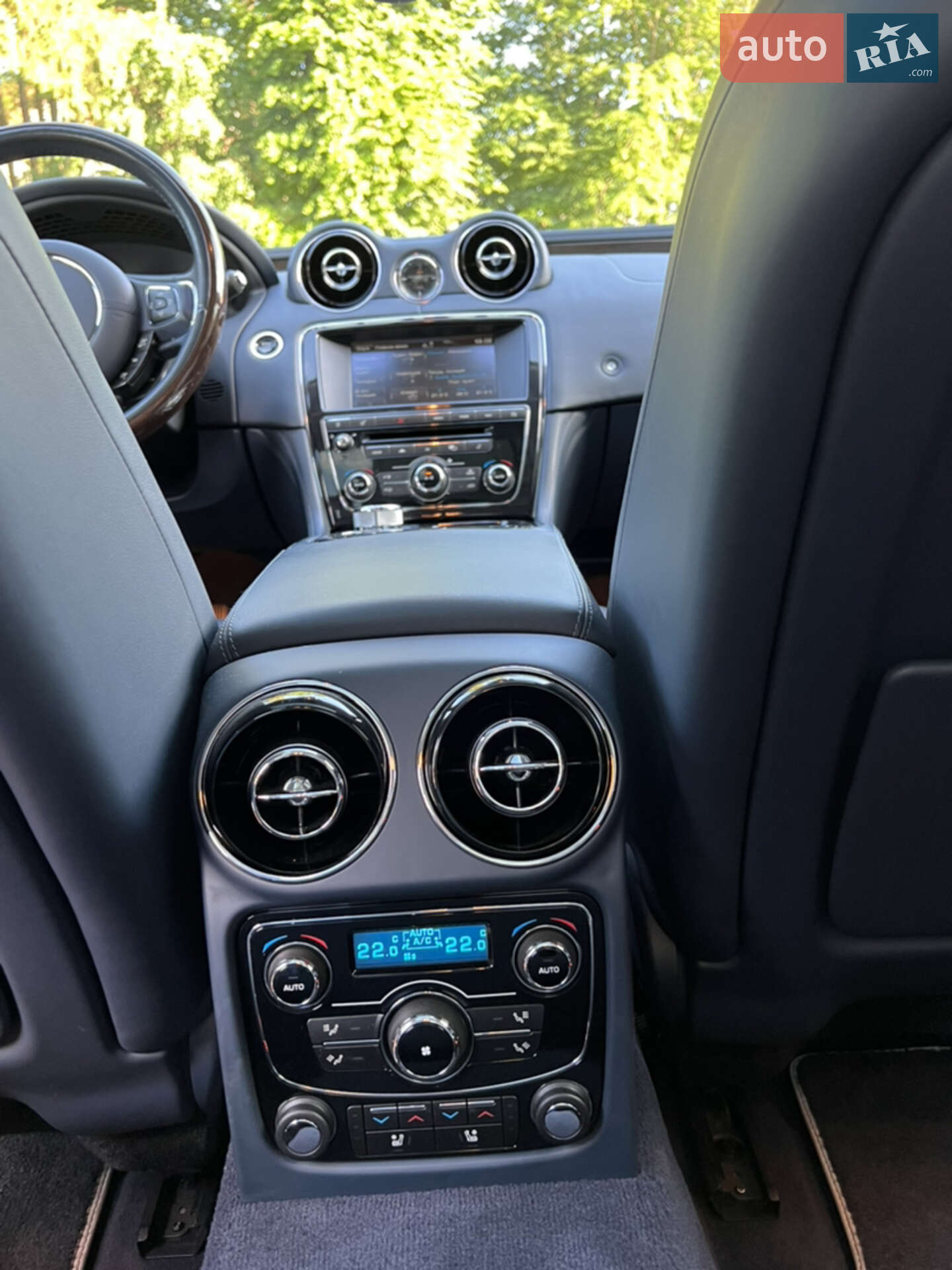 Jaguar XJ 2013 VIN SAJAJ16H5D8V50601 фото оголошення 23 з 34