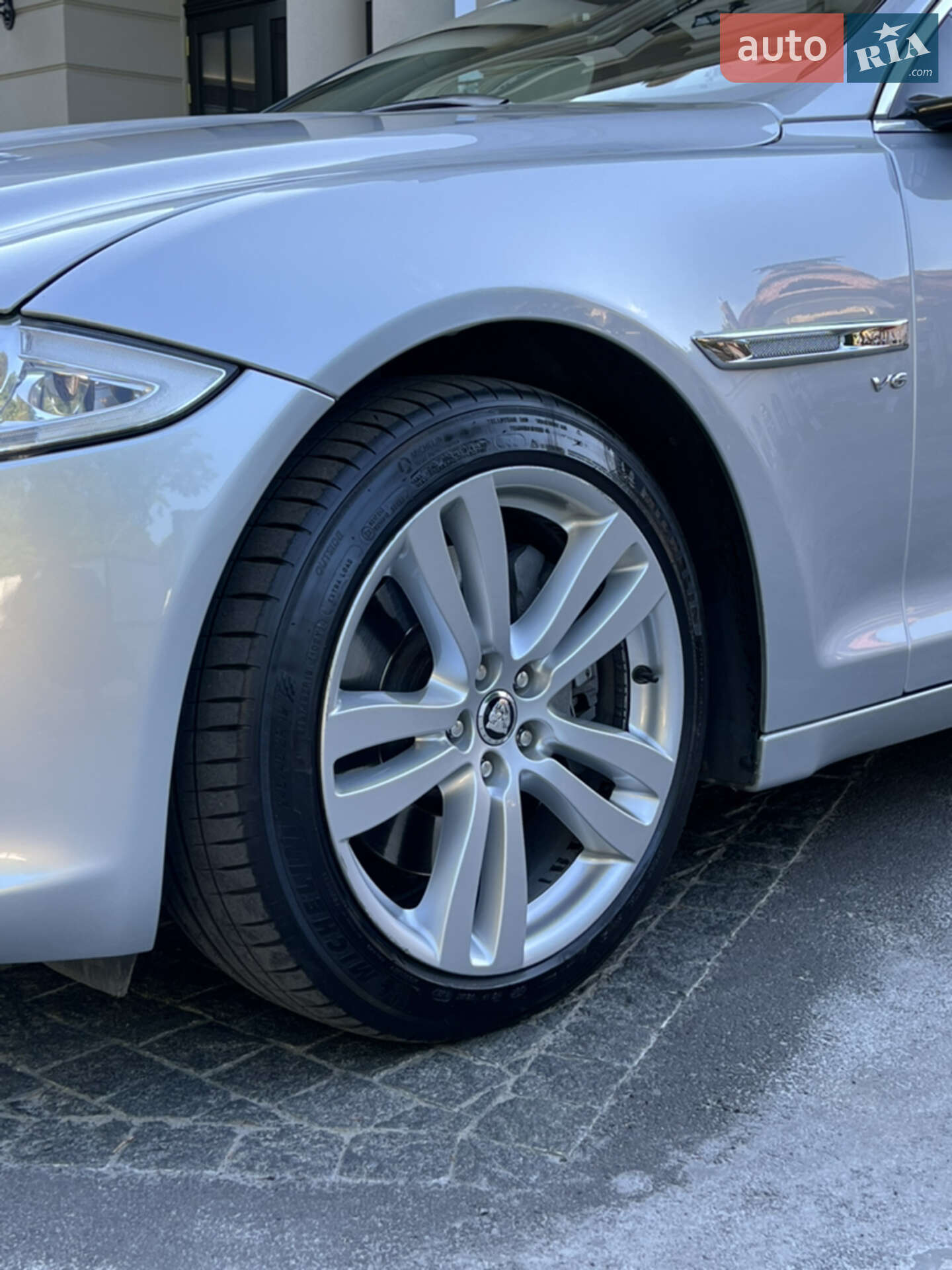 Jaguar XJ 2013 VIN SAJAJ16H5D8V50601 фото оголошення 31 з 34