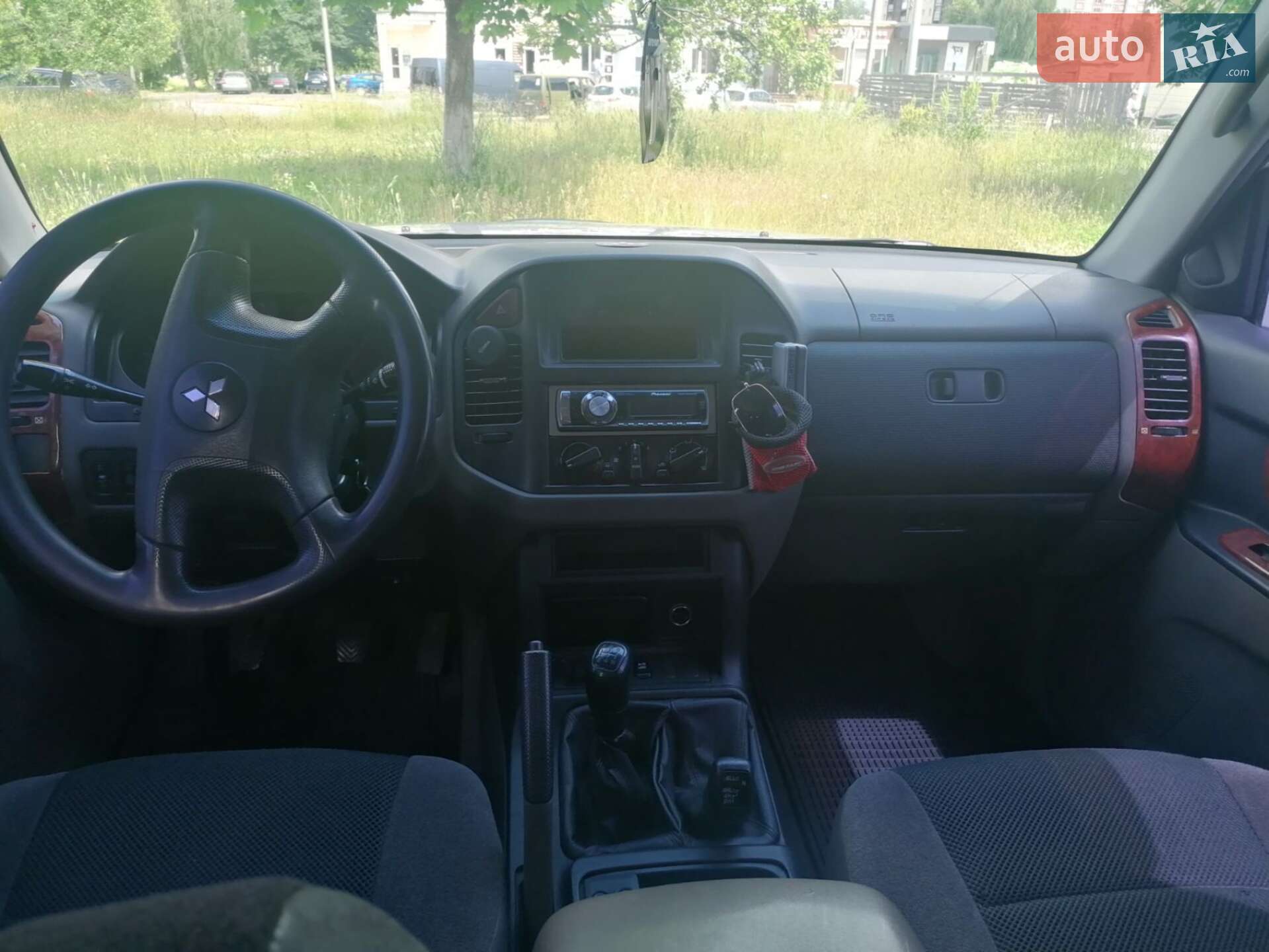 Mitsubishi Pajero Wagon 2000 VIN JMBLNV74W1J000261 фото оголошення 15 з 19
