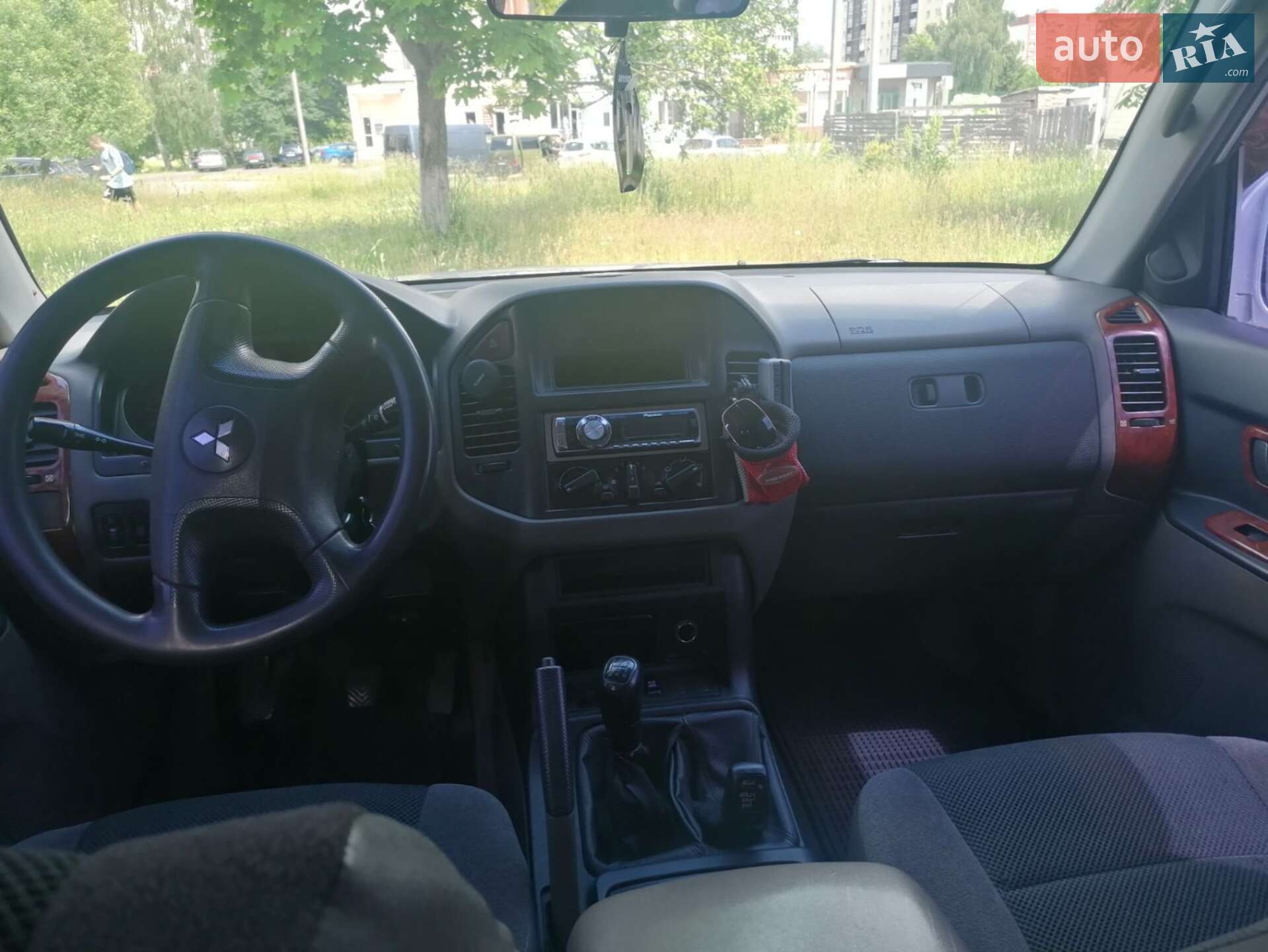Mitsubishi Pajero Wagon 2000 VIN JMBLNV74W1J000261 фото оголошення 16 з 19