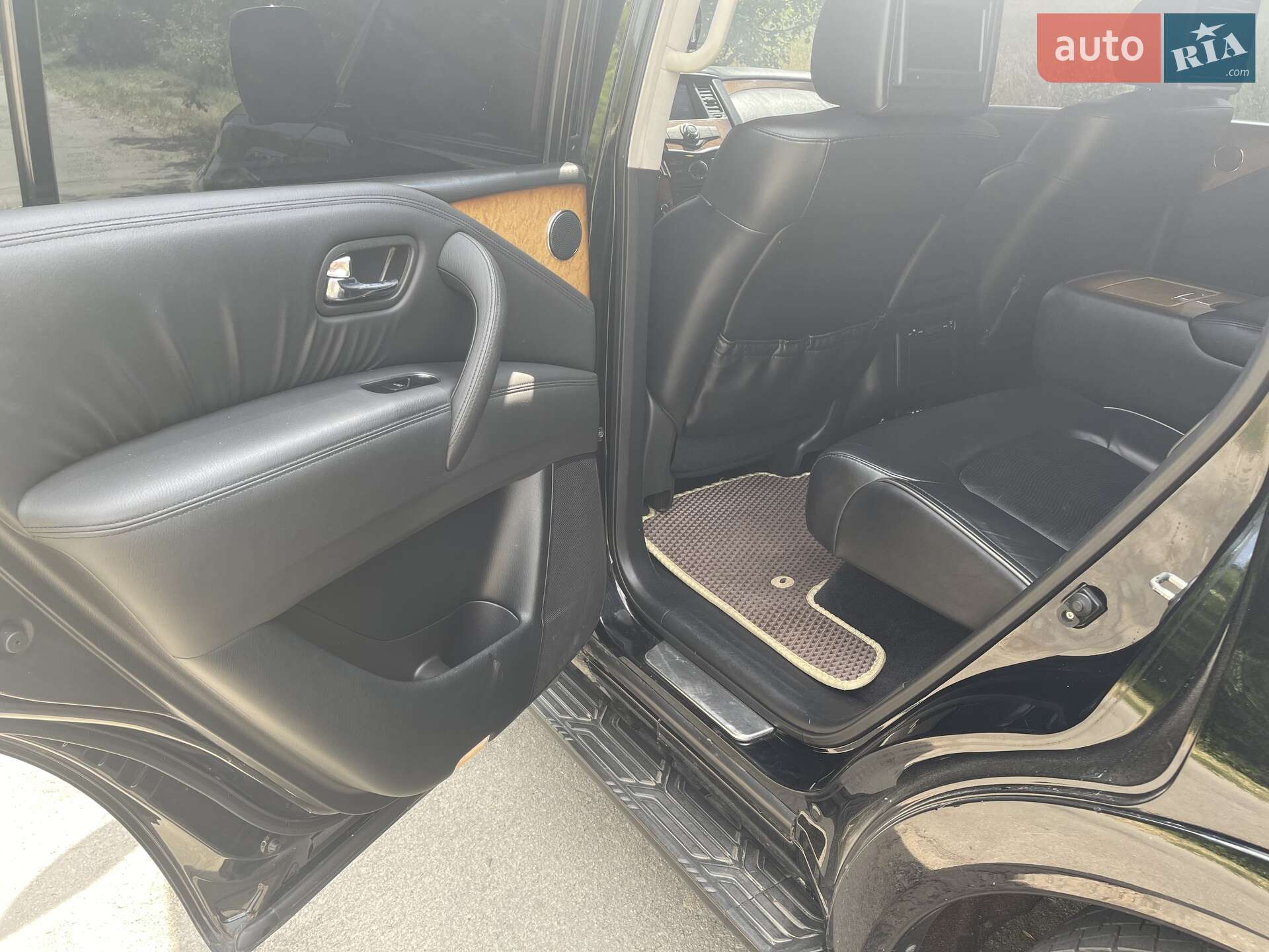 Infiniti QX56 2011 VIN JN8AZ2NF0B9504246 фото оголошення 10 з 13