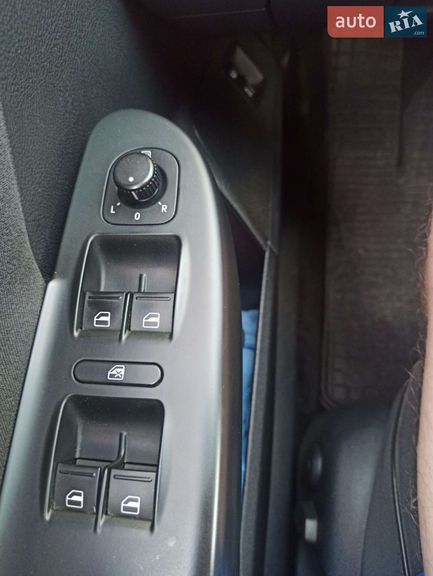 Volkswagen Passat 2007 VIN WVWZZZ3CZ8E136292 фото оголошення 7 з 9