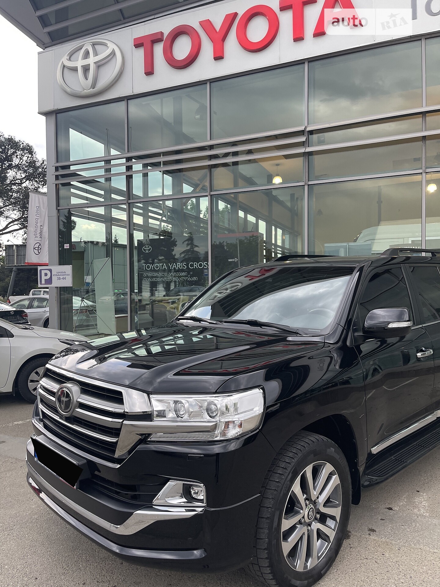 Toyota Land Cruiser 2019 VIN JTMCV02J404275772 фото оголошення 4 з 22