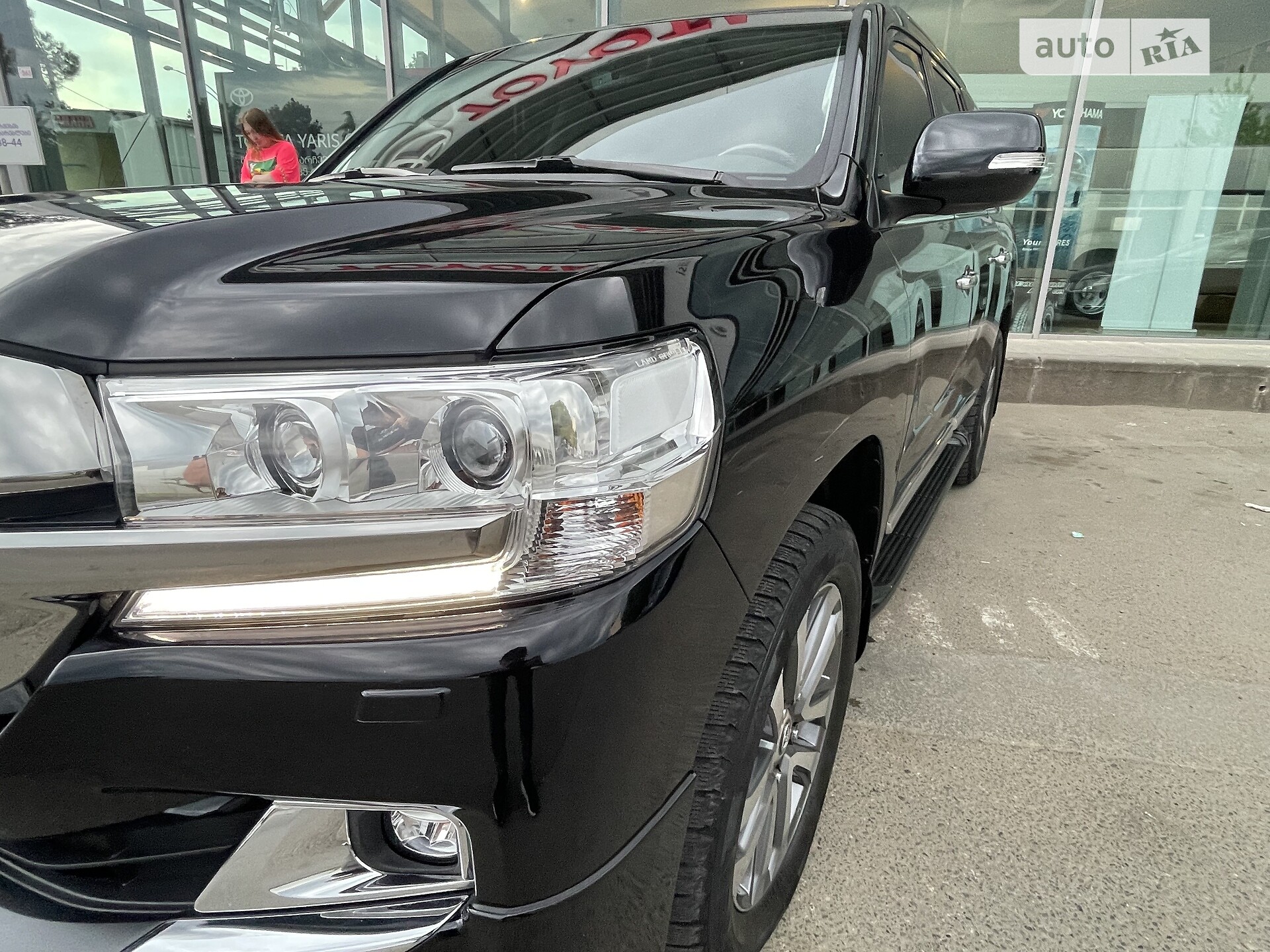 Toyota Land Cruiser 2019 VIN JTMCV02J404275772 фото оголошення 6 з 22
