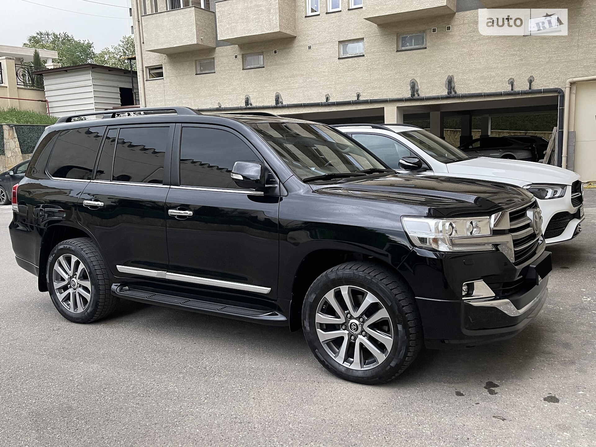 Toyota Land Cruiser 2019 VIN JTMCV02J404275772 фото оголошення 7 з 22