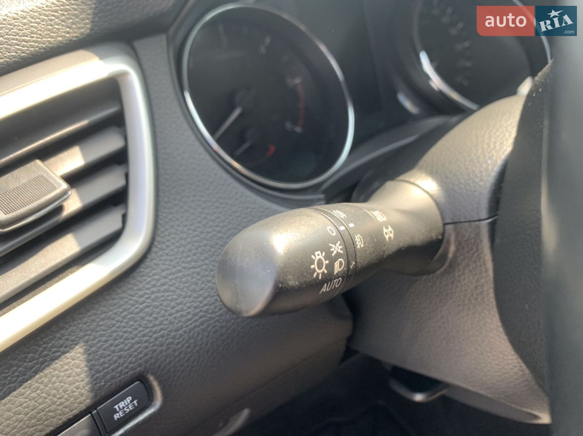 Nissan Qashqai 2014 VIN SJNFDAJ11U1085981 фото оголошення 9 з 19