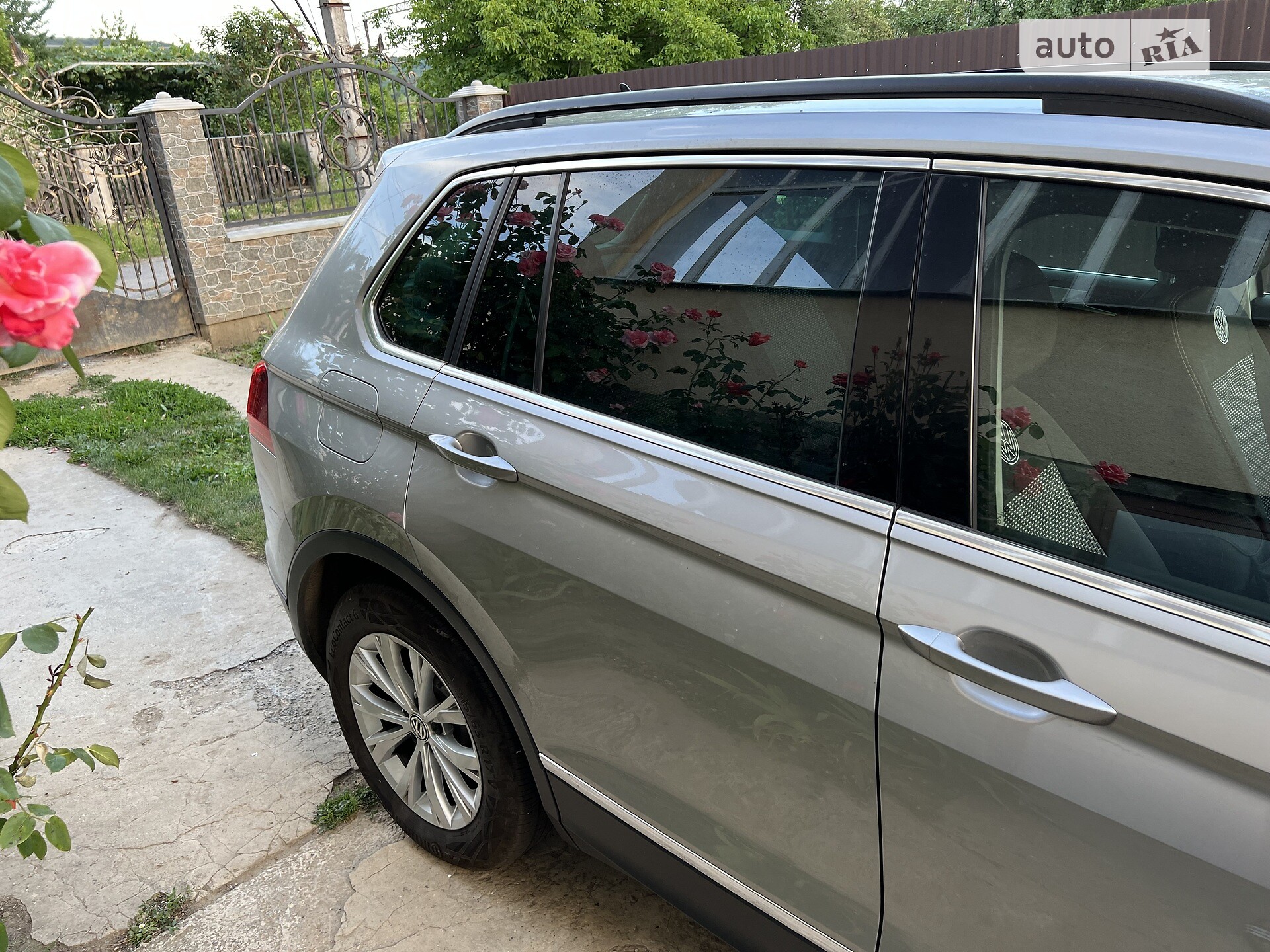 Volkswagen Tiguan 2017 VIN WVGZZZ5NZJW863330 фото оголошення 9 з 18