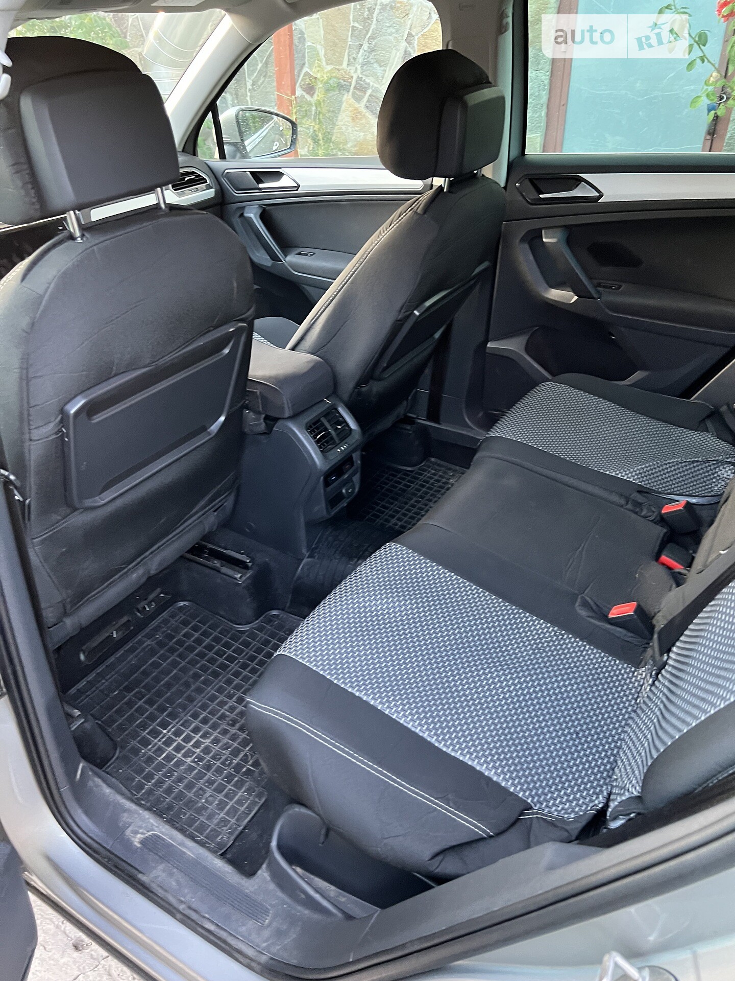 Volkswagen Tiguan 2017 VIN WVGZZZ5NZJW863330 фото оголошення 12 з 18