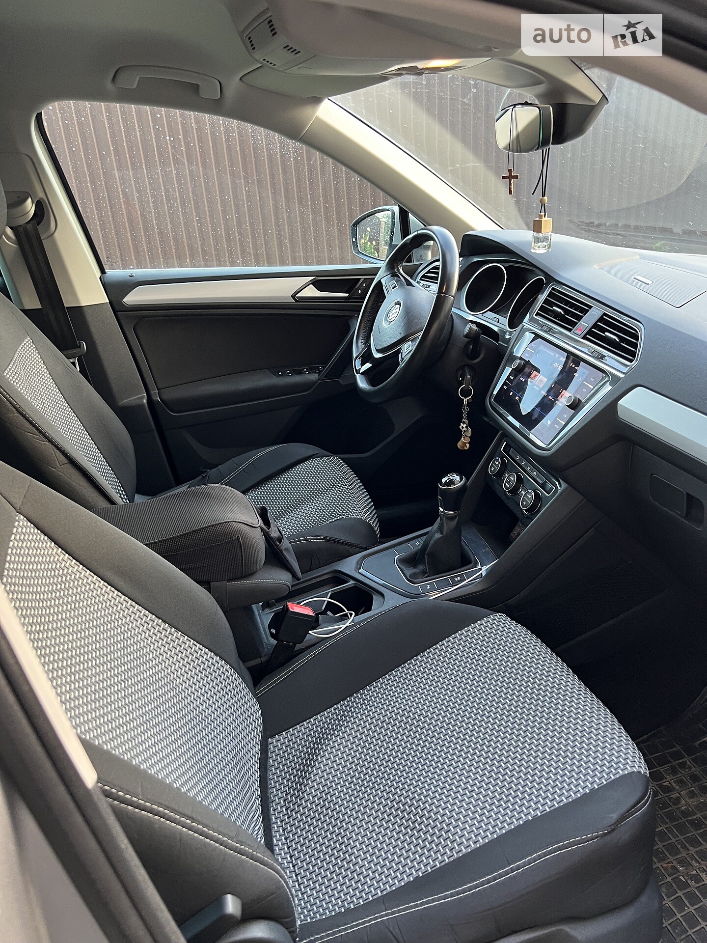 Volkswagen Tiguan 2017 VIN WVGZZZ5NZJW863330 фото оголошення 18 з 18