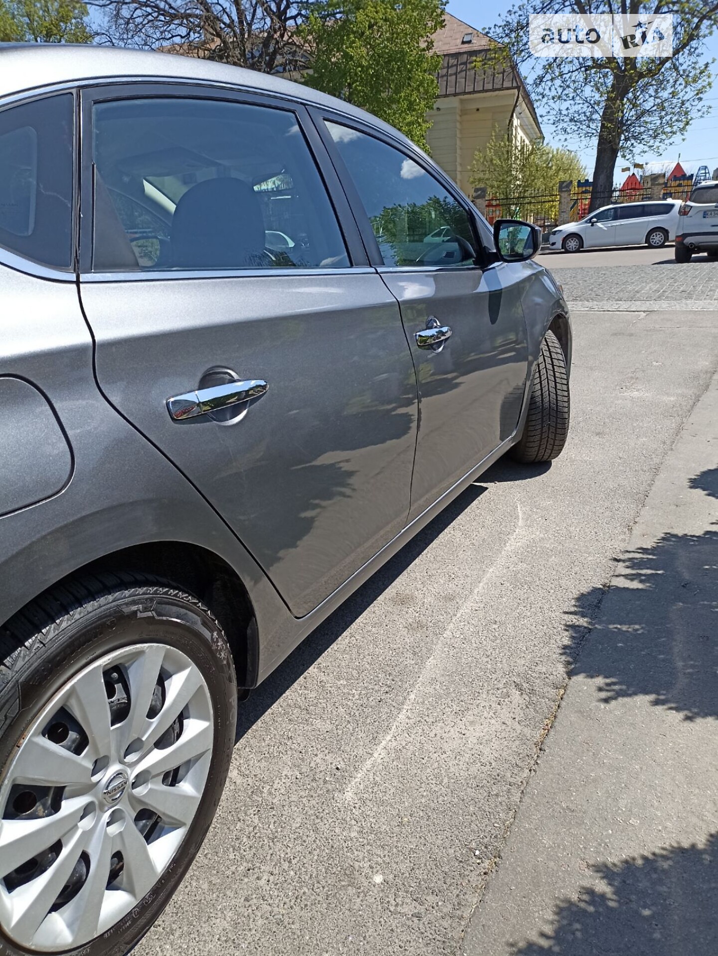 Nissan Sentra 2017 VIN 3N1AB7AP8HY270018 фото оголошення 8 з 21
