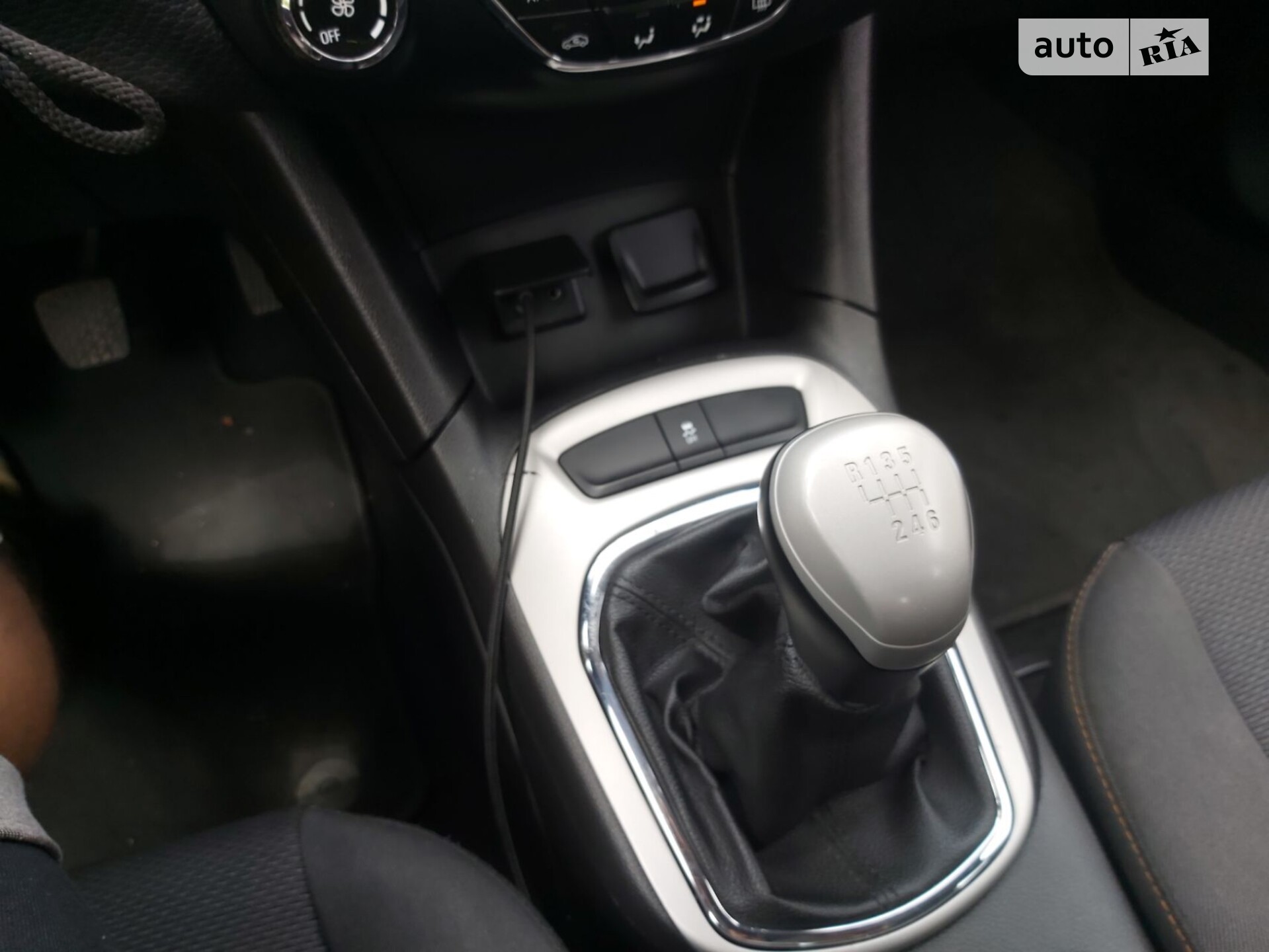 Chevrolet Cruze 2018 VIN 1G1BB5SMXJ7195672 фото оголошення 15 з 31