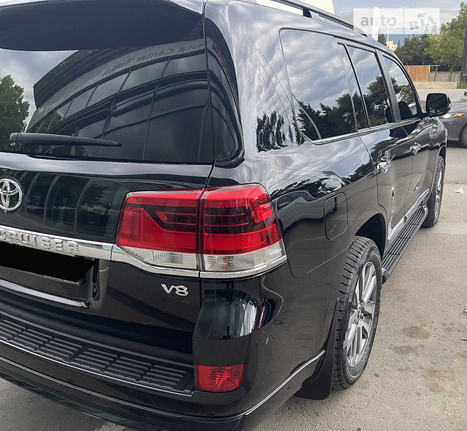 Toyota Land Cruiser 2019 VIN JTMCV02J404275772 фото оголошення 10 з 22