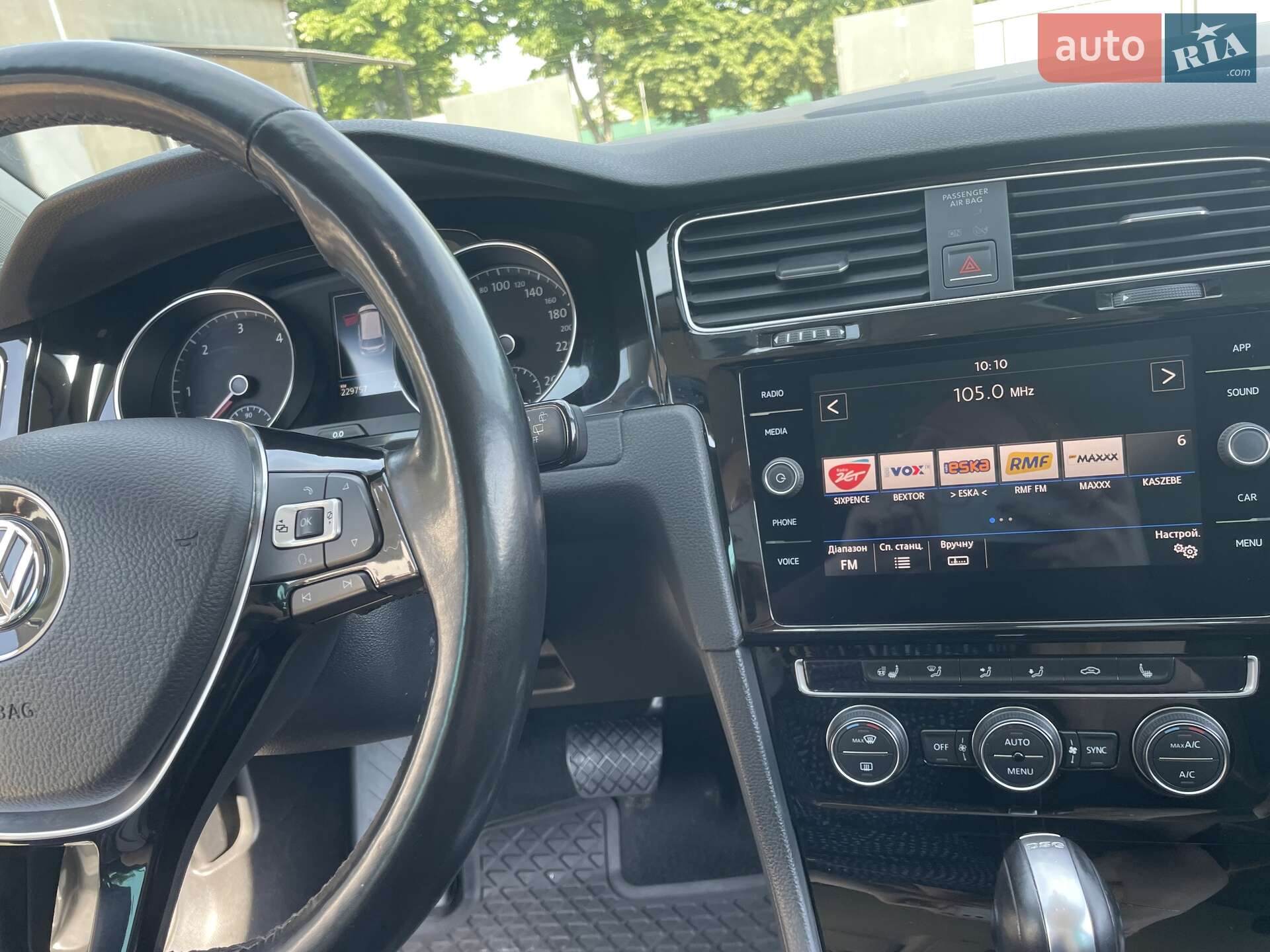 Volkswagen Golf 2017 VIN WVWZZZAUZJP519581 фото оголошення 8 з 12