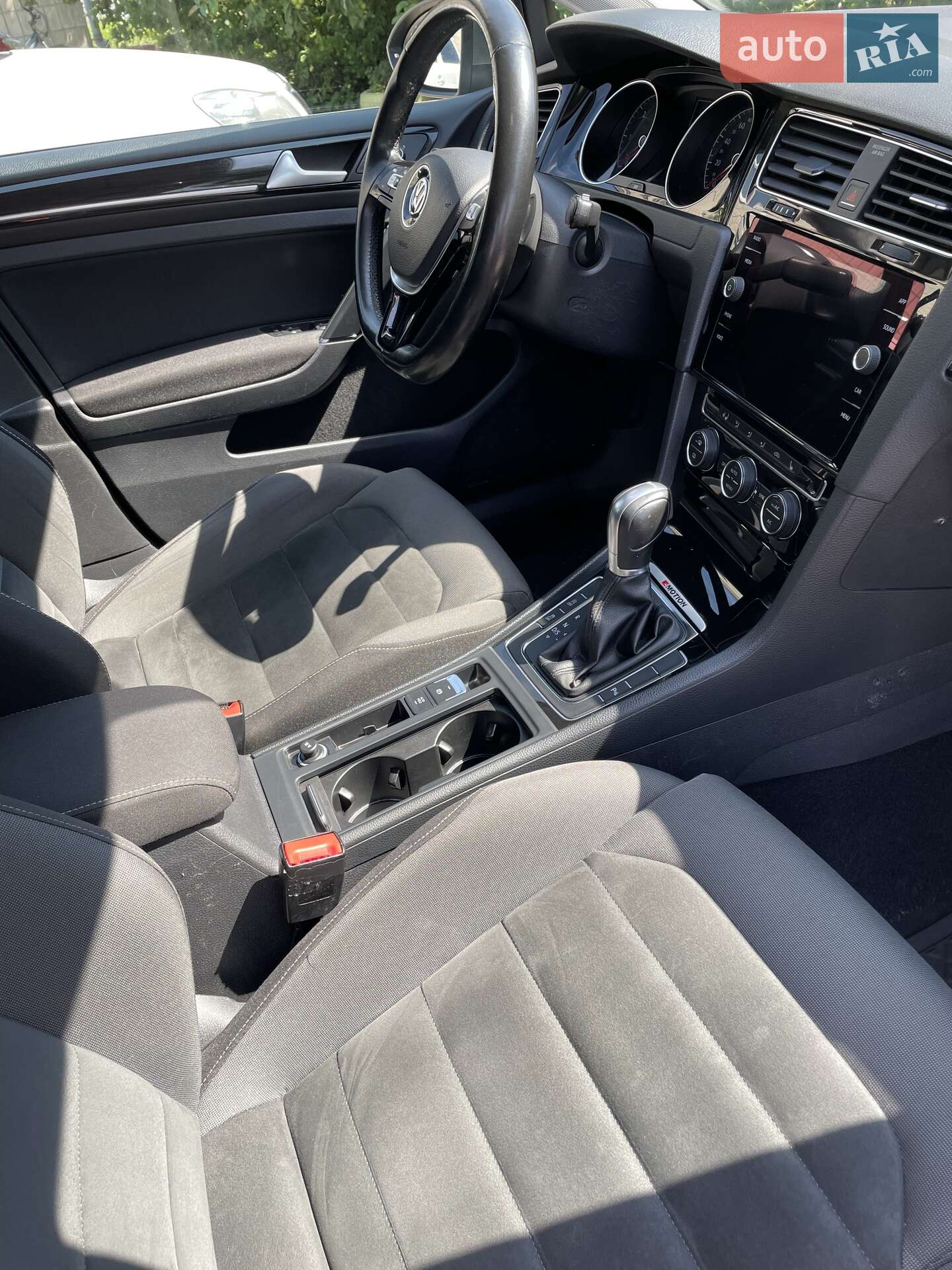 Volkswagen Golf 2017 VIN WVWZZZAUZJP519581 фото оголошення 12 з 12