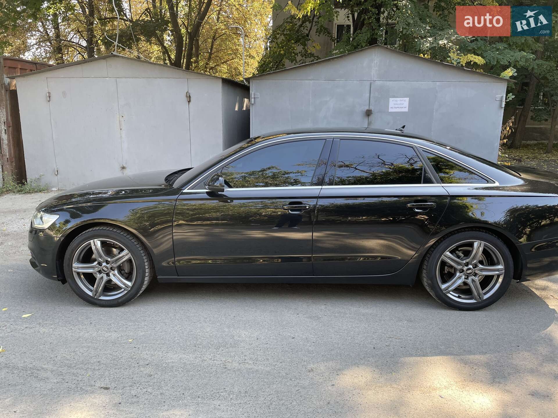Audi A6 2011 VIN WAUZZZ4G8BN021352 фото оголошення 17 з 18
