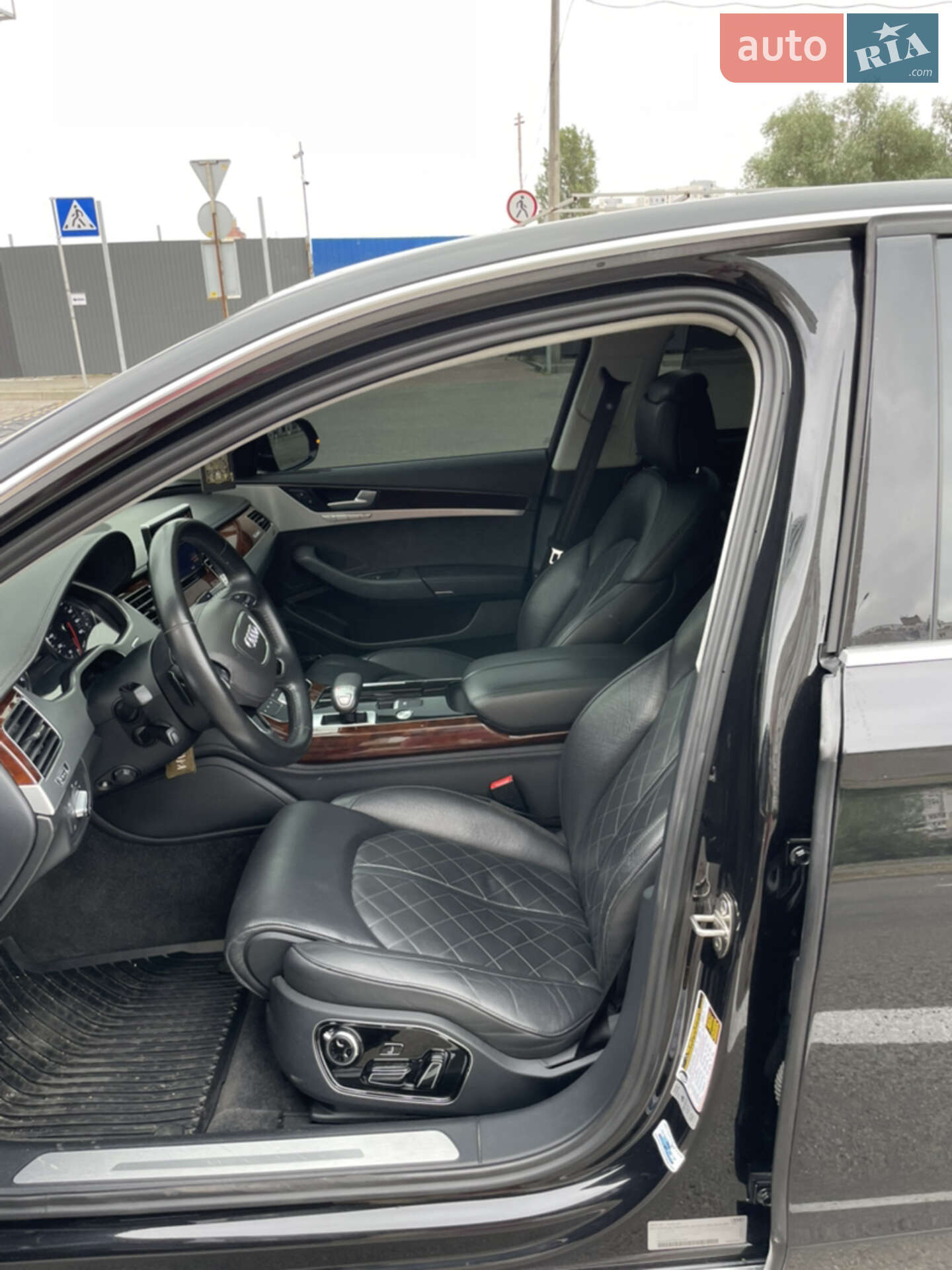 Audi A8 2013 VIN WAUAGAFD9EN003468 фото оголошення 3 з 6
