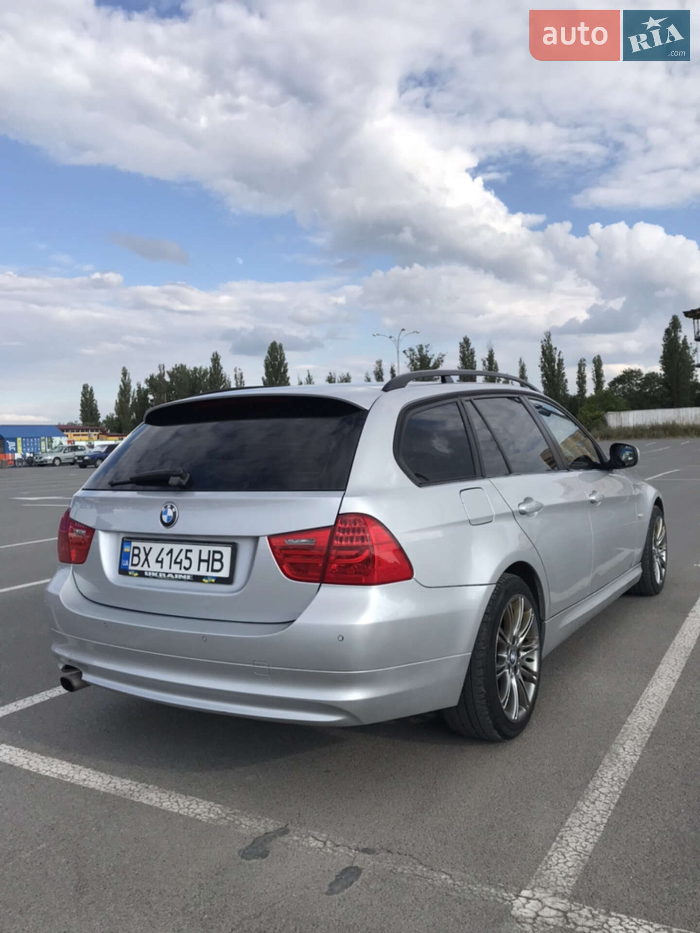 BMW 3 Series 2010 VIN WBAUY51040A888782 фото оголошення 4 з 15