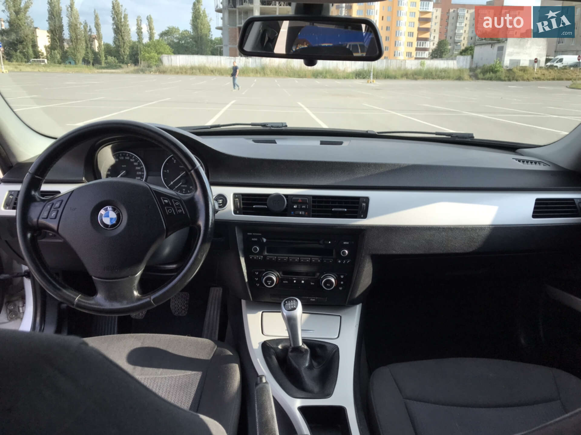 BMW 3 Series 2010 VIN WBAUY51040A888782 фото оголошення 8 з 15