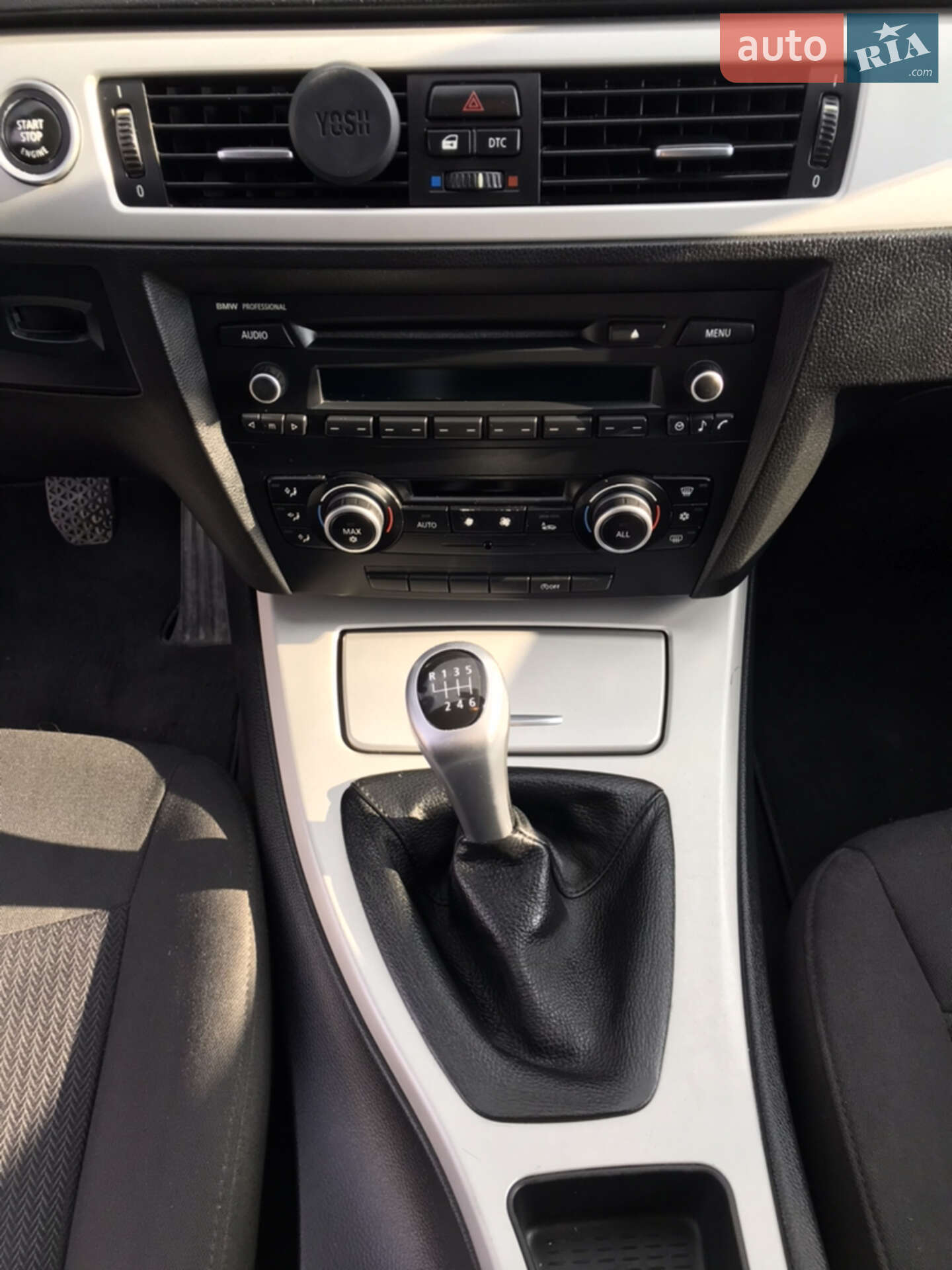 BMW 3 Series 2010 VIN WBAUY51040A888782 фото оголошення 9 з 15