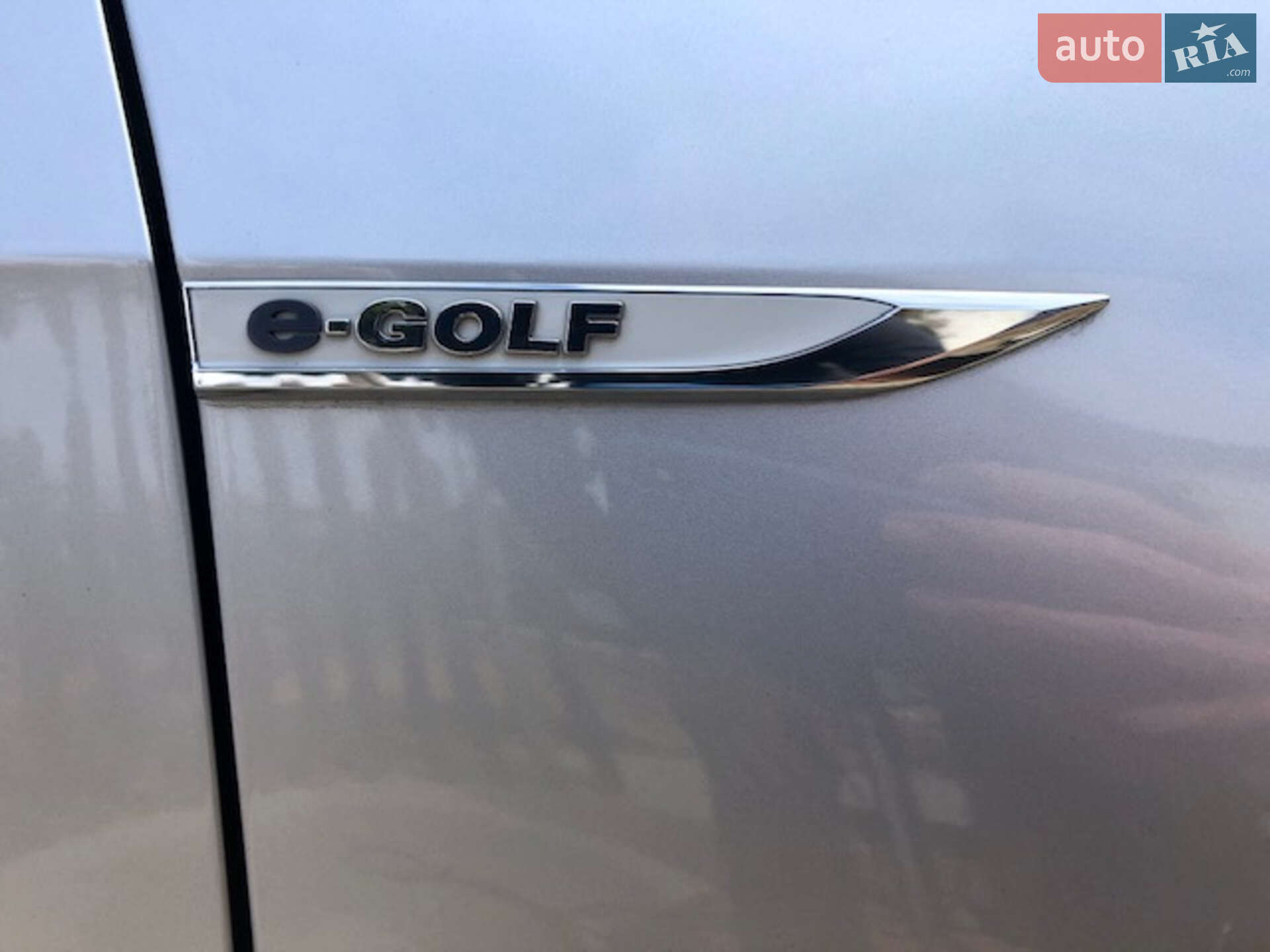 Volkswagen e-Golf 2014 VIN WVWKP7AU4FW905474 фото оголошення 4 з 32