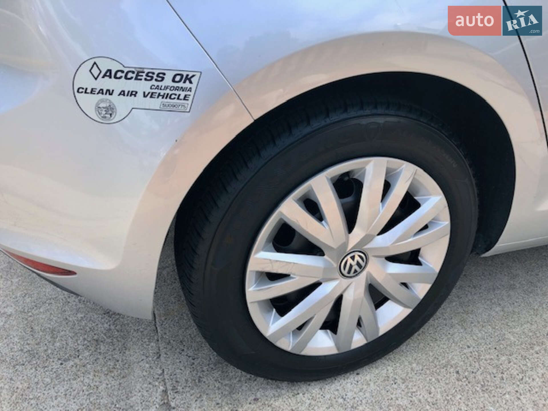 Volkswagen e-Golf 2014 VIN WVWKP7AU4FW905474 фото оголошення 10 з 32