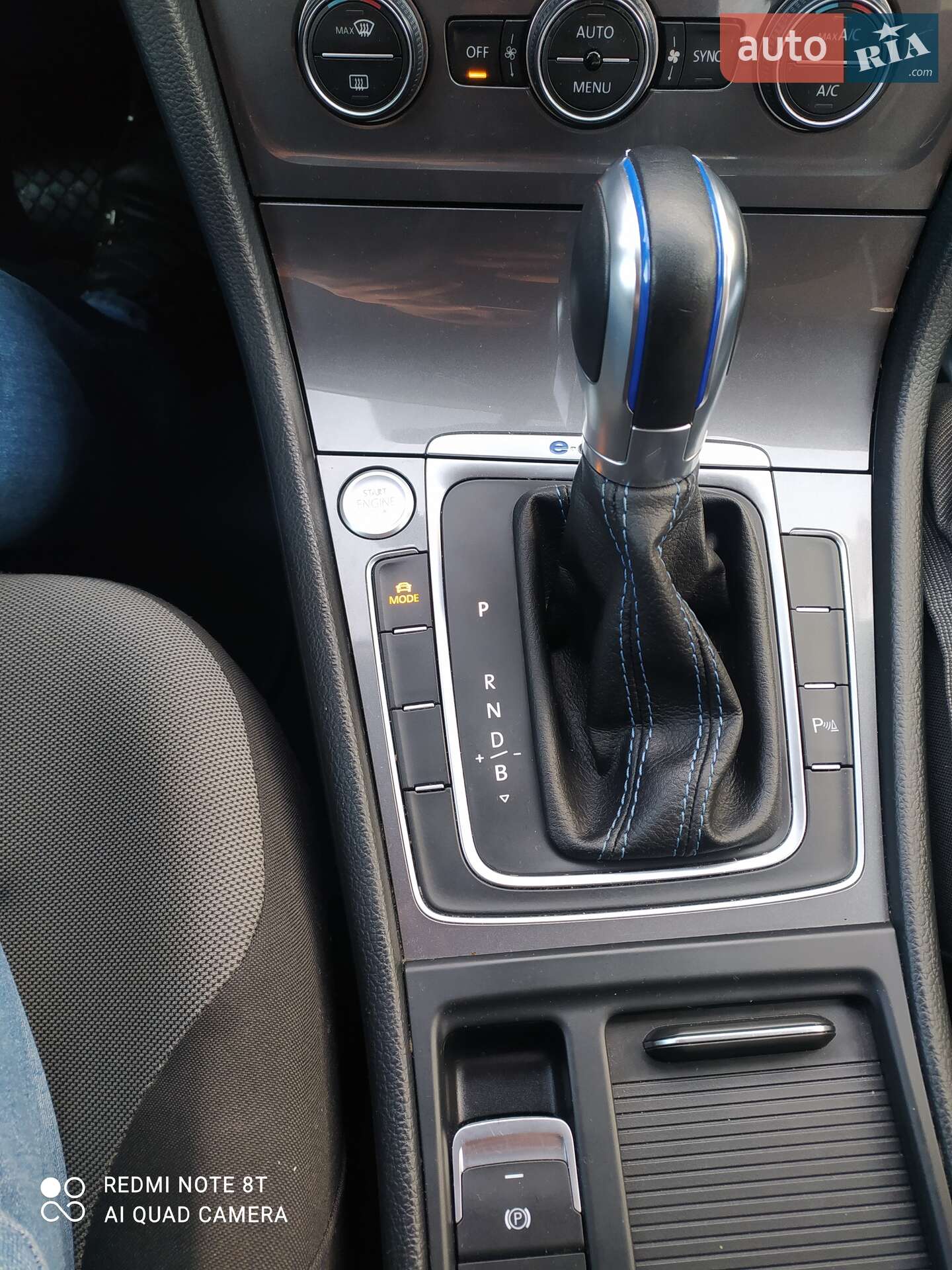 Volkswagen e-Golf 2014 VIN WVWKP7AU4FW905474 фото оголошення 15 з 32