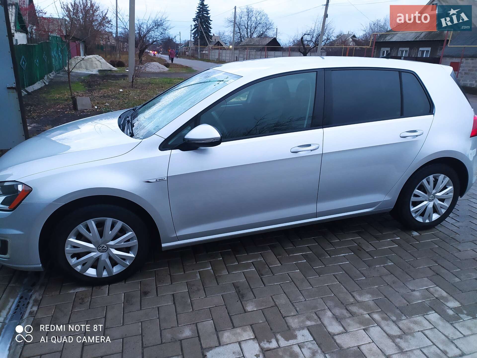 Volkswagen e-Golf 2014 VIN WVWKP7AU4FW905474 фото оголошення 13 з 32