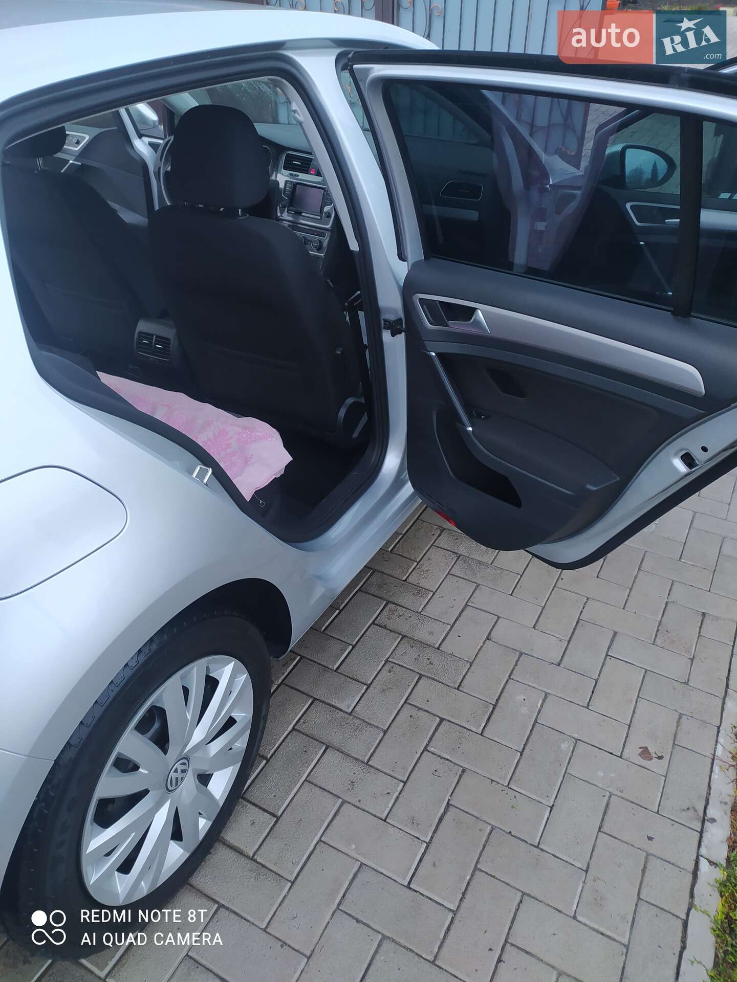 Volkswagen e-Golf 2014 VIN WVWKP7AU4FW905474 фото оголошення 12 з 32