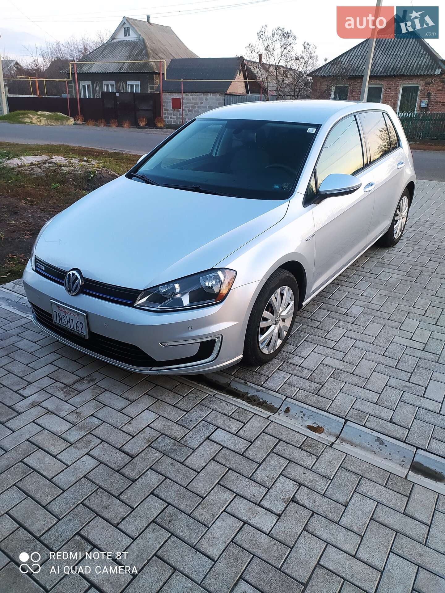 Volkswagen e-Golf 2014 VIN WVWKP7AU4FW905474 фото оголошення 20 з 32