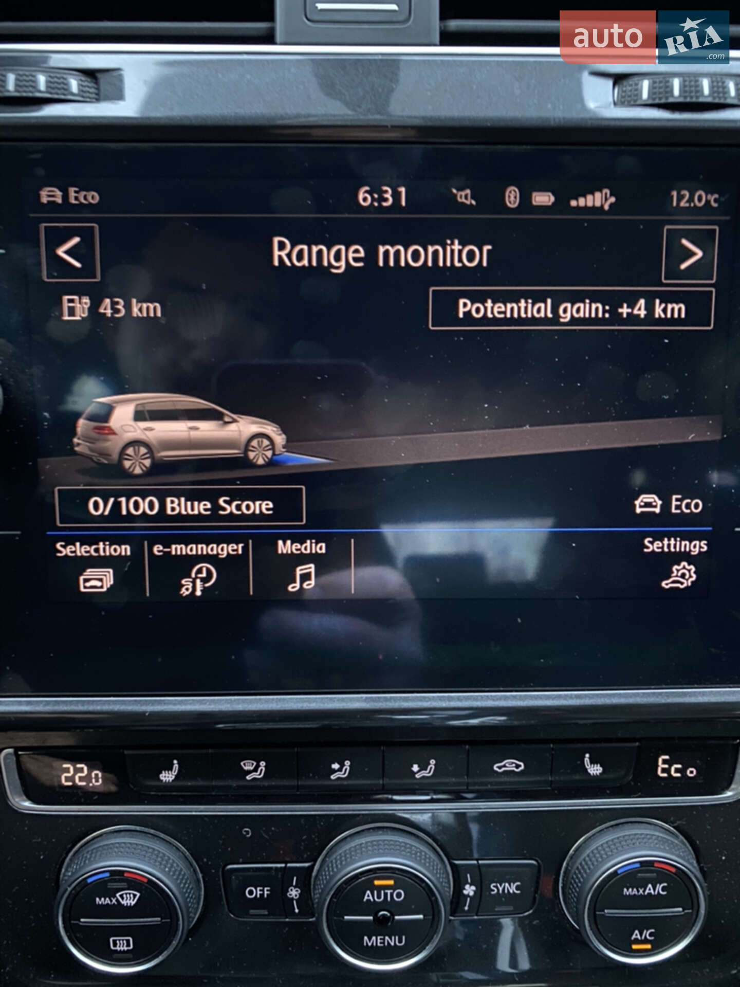 Volkswagen e-Golf 2017 VIN WVWKR7AU9HW954361 фото оголошення 11 з 21