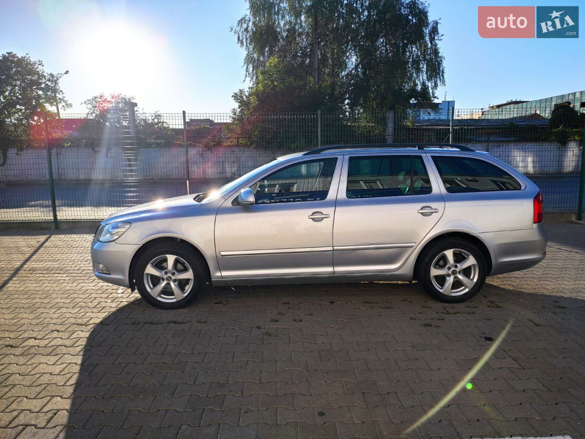 Skoda Octavia 2012 VIN TMBHT61Z6D8010744 фото оголошення 2 з 15