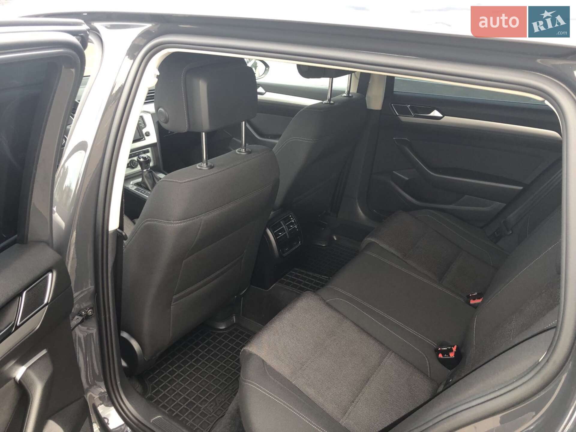 Volkswagen Passat 2015 VIN WVWZZZ3CZFE503827 фото оголошення 14 з 26