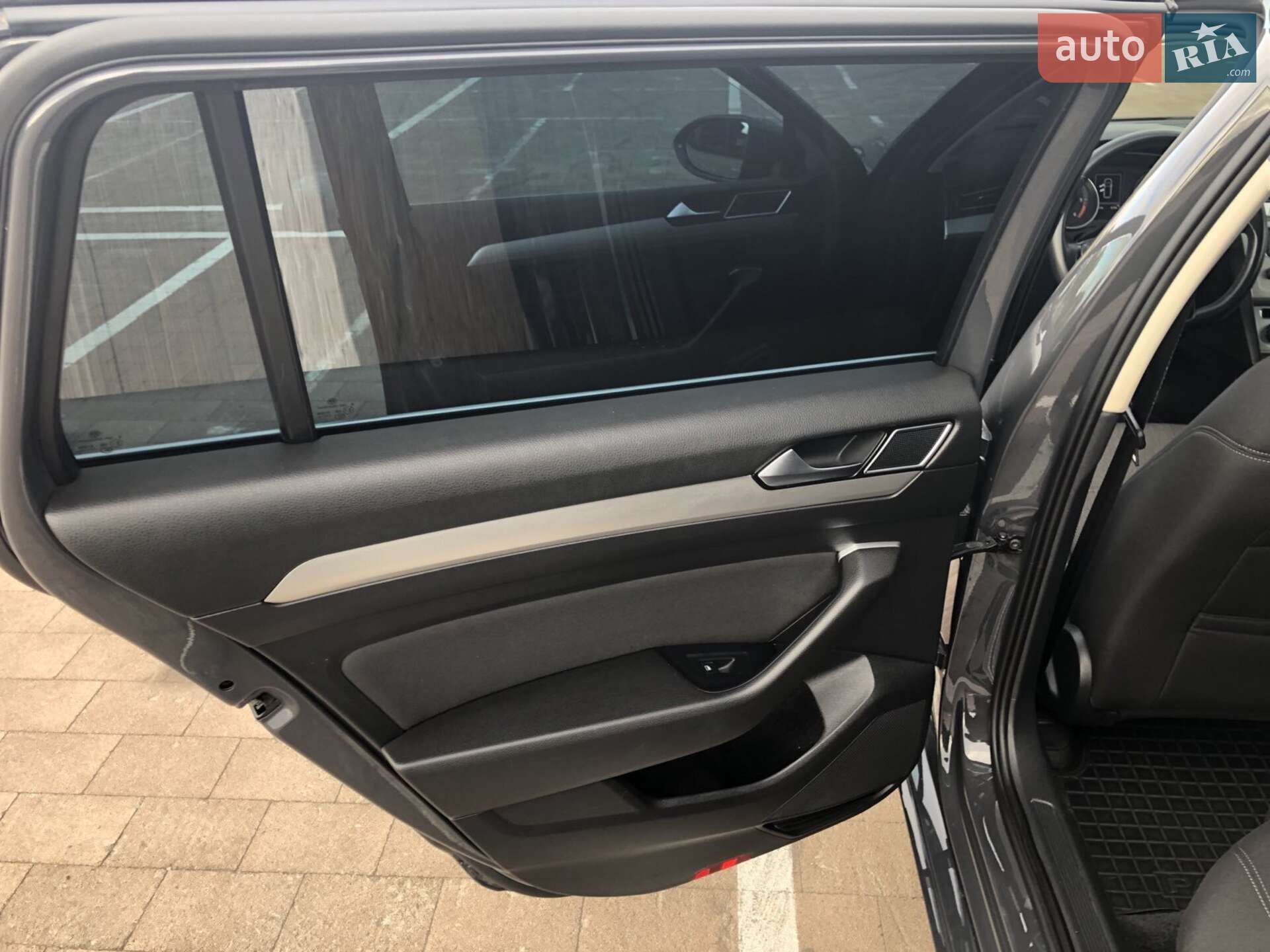 Volkswagen Passat 2015 VIN WVWZZZ3CZFE503827 фото оголошення 15 з 26