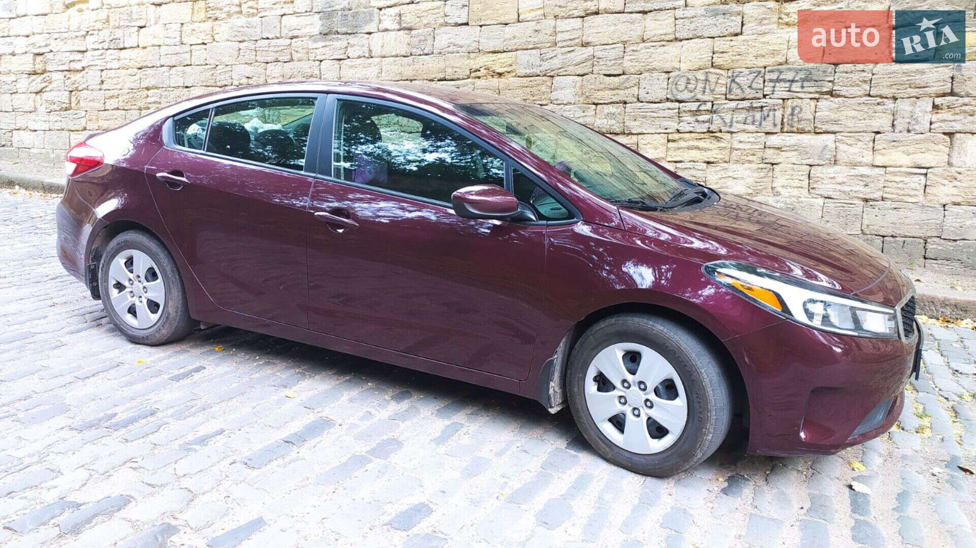 Kia Forte 2018 VIN 3KPFK4A71JE259709 фото оголошення 4 з 34
