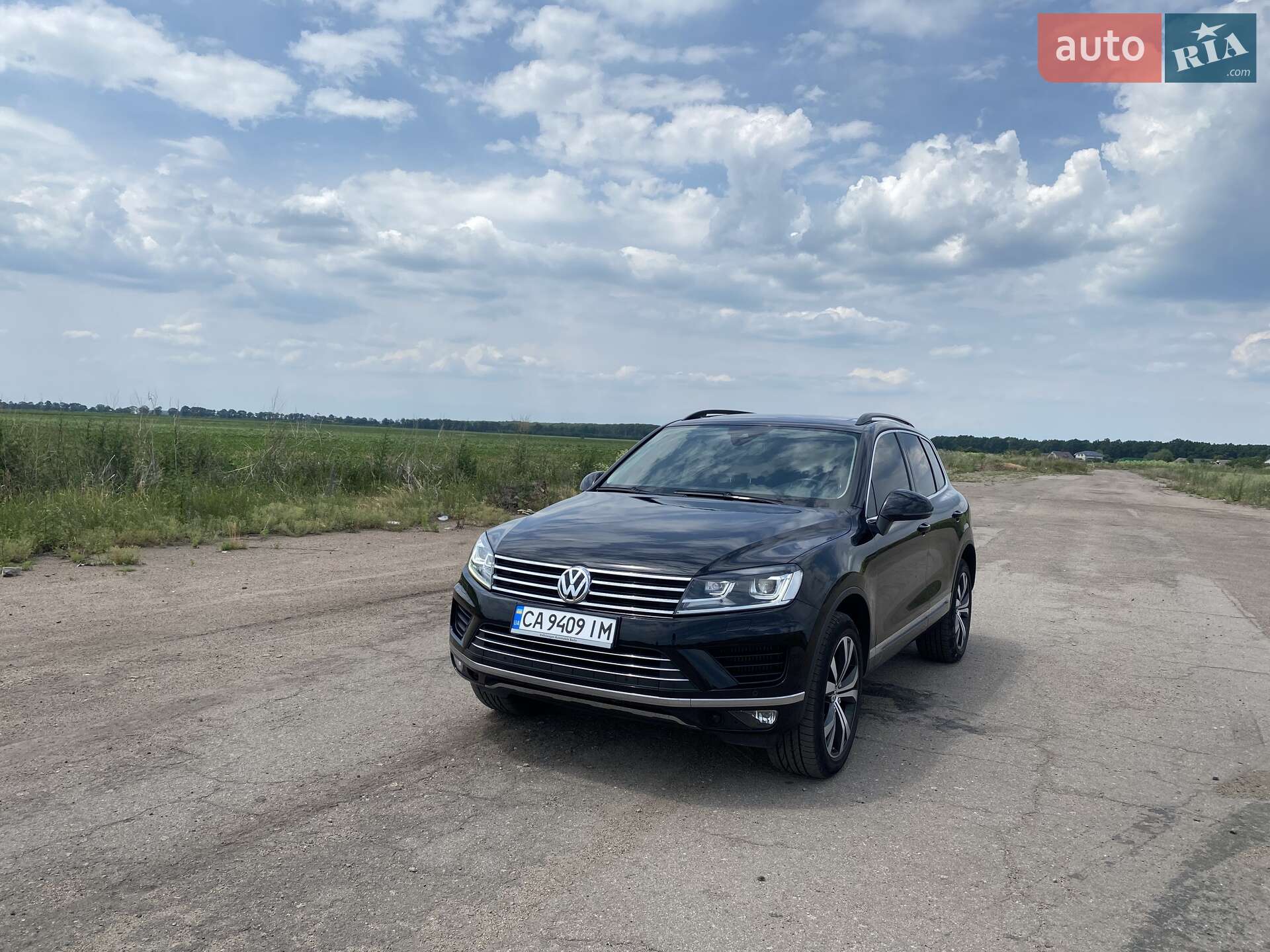 Volkswagen Touareg 2016 VIN WVGZZZ7PZGD030600 фото оголошення 2 з 30