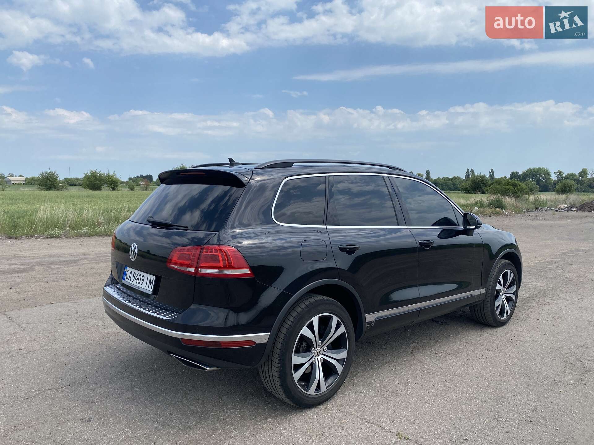 Volkswagen Touareg 2016 VIN WVGZZZ7PZGD030600 фото оголошення 7 з 30