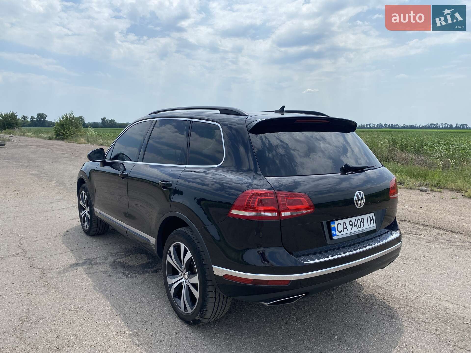 Volkswagen Touareg 2016 VIN WVGZZZ7PZGD030600 фото оголошення 8 з 30