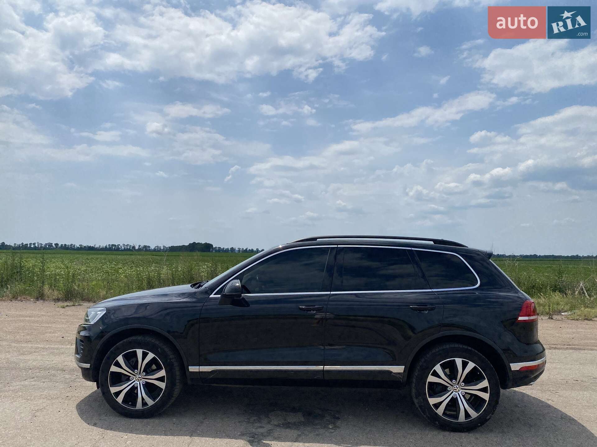 Volkswagen Touareg 2016 VIN WVGZZZ7PZGD030600 фото оголошення 10 з 30