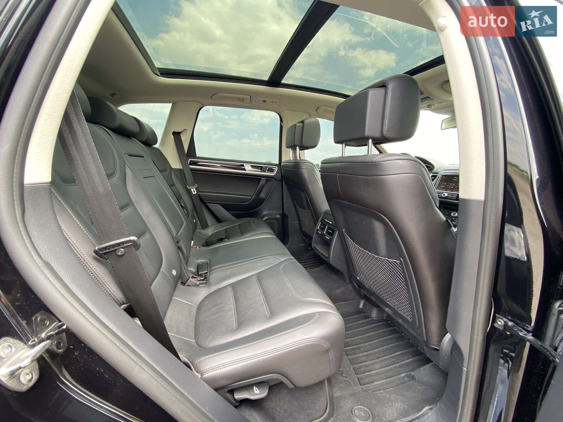 Volkswagen Touareg 2016 VIN WVGZZZ7PZGD030600 фото оголошення 24 з 30