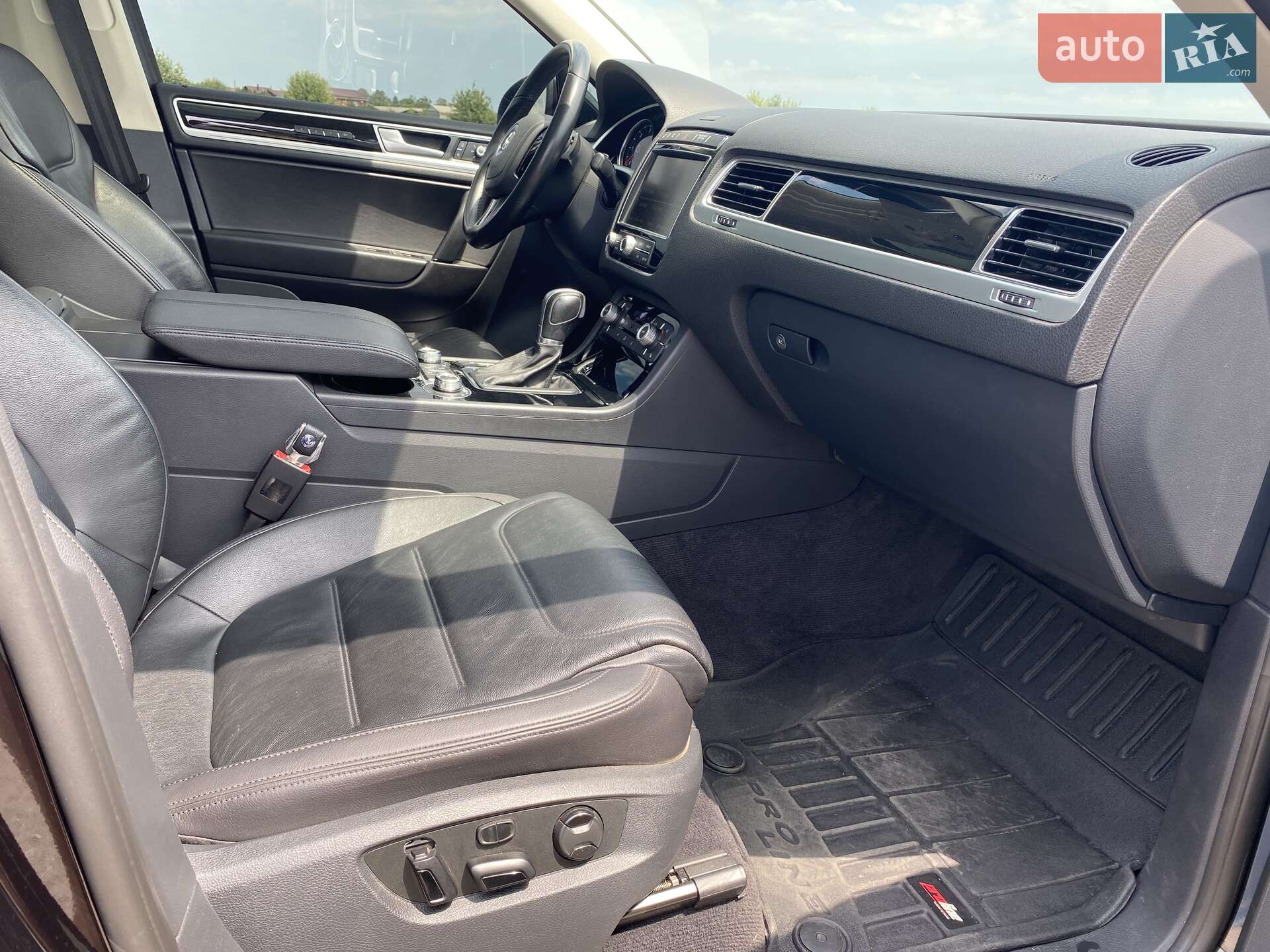 Volkswagen Touareg 2016 VIN WVGZZZ7PZGD030600 фото оголошення 26 з 30