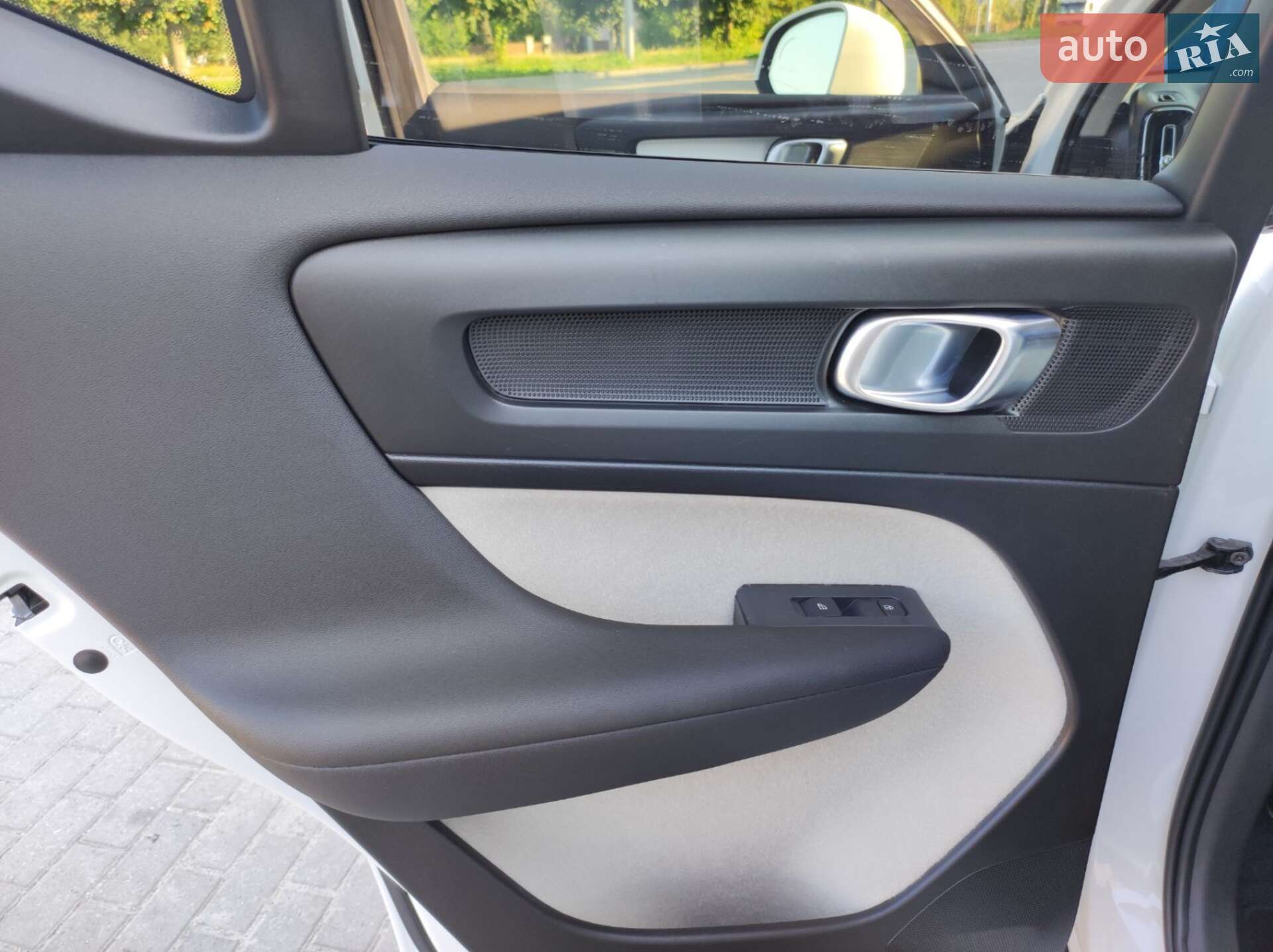 Volvo XC40 2019 VIN YV4AC2HK9L2224824 фото оголошення 23 з 33