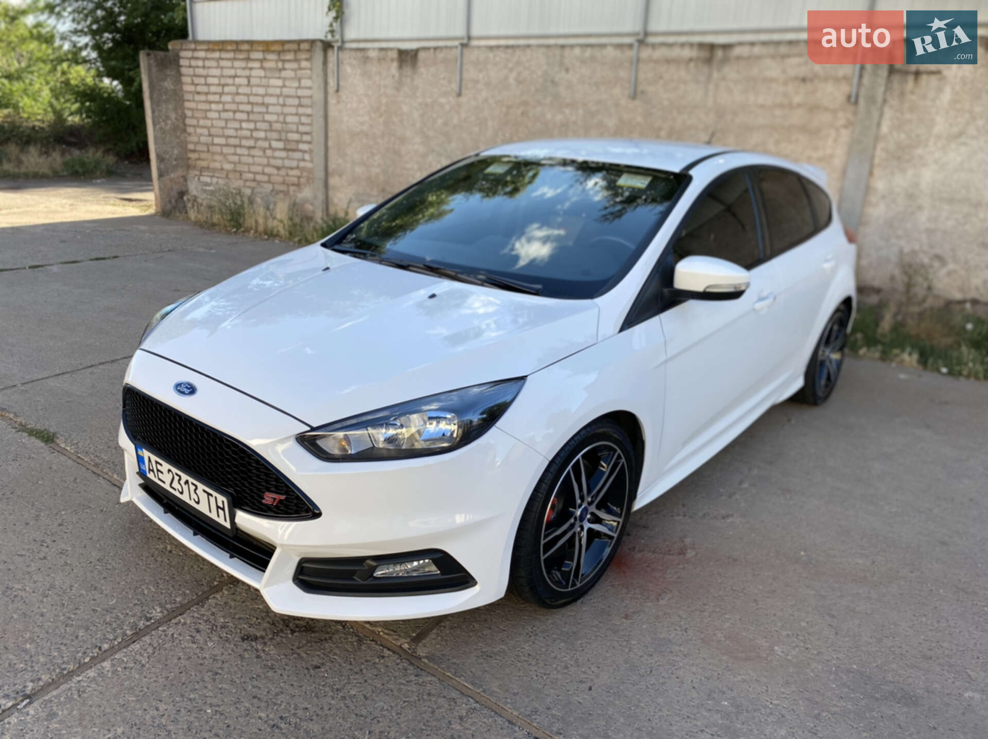 Ford Focus 2018 VIN 1FADP3L91JL322631 фото оголошення 9 з 29
